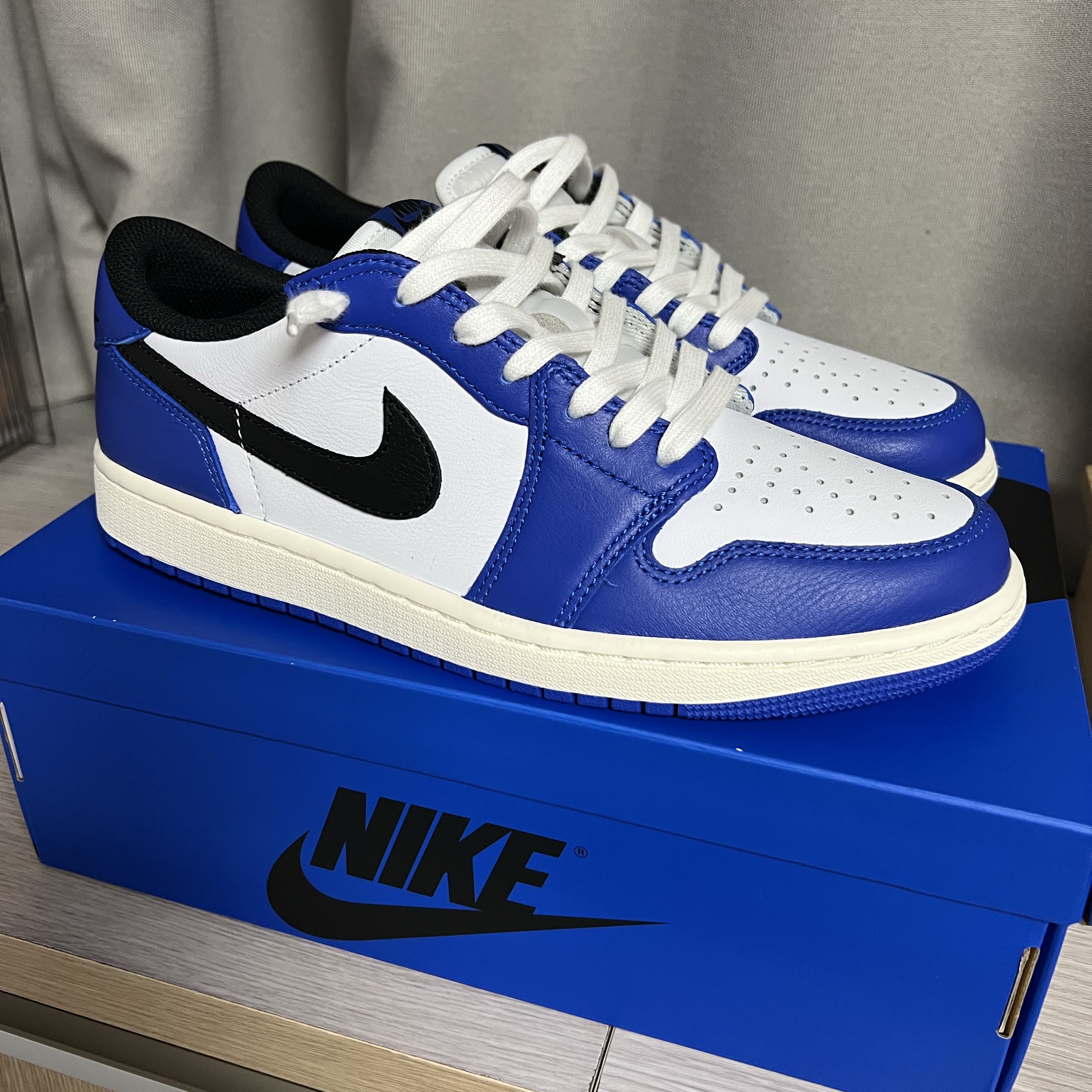 Jordan 1 Retro Low OG Game Royal 착용 스타일 - 4