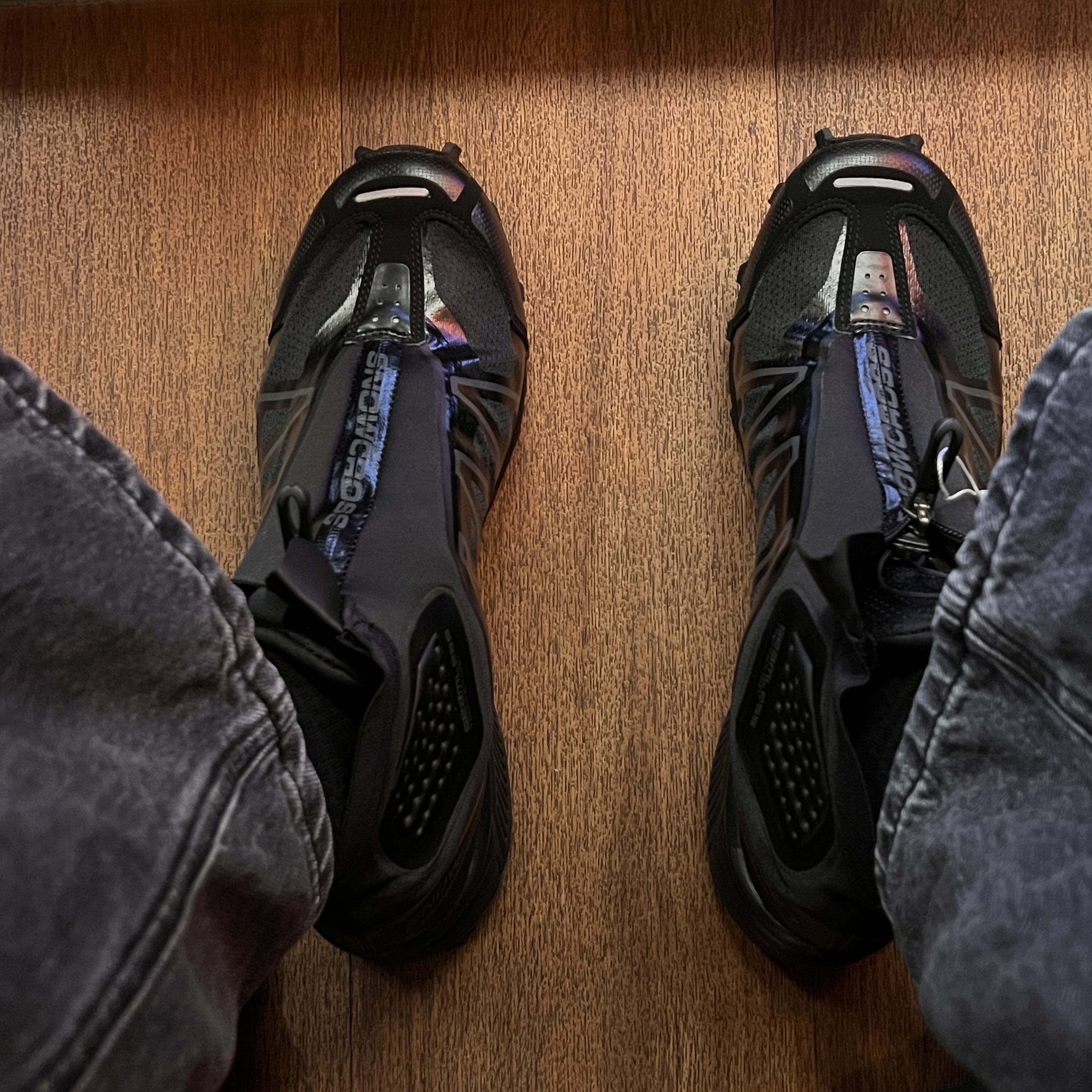 Salomon Snowcross Black Magnet 착용 스타일