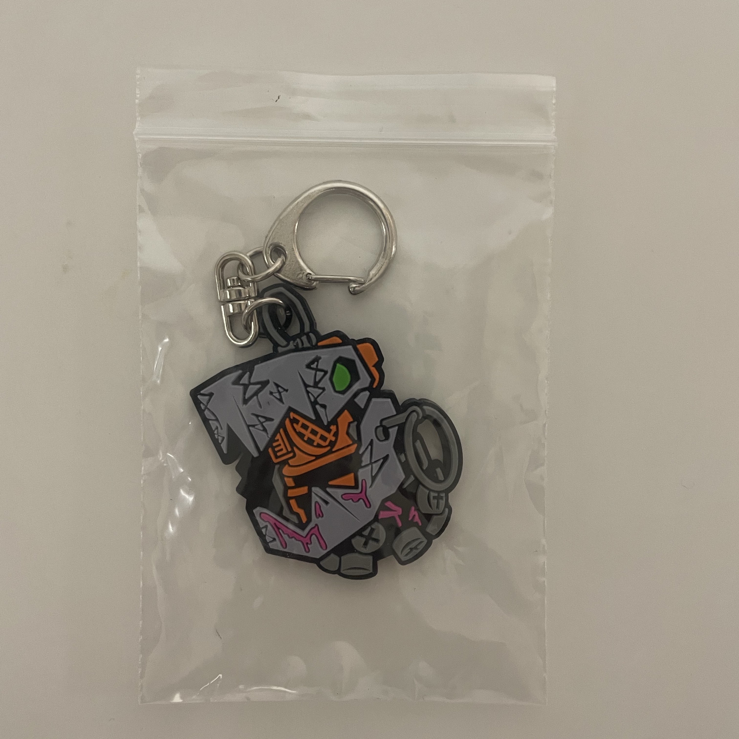 IAB Studio x Arcane Jinx Grenade Rubber Keychain Multi 착용 스타일