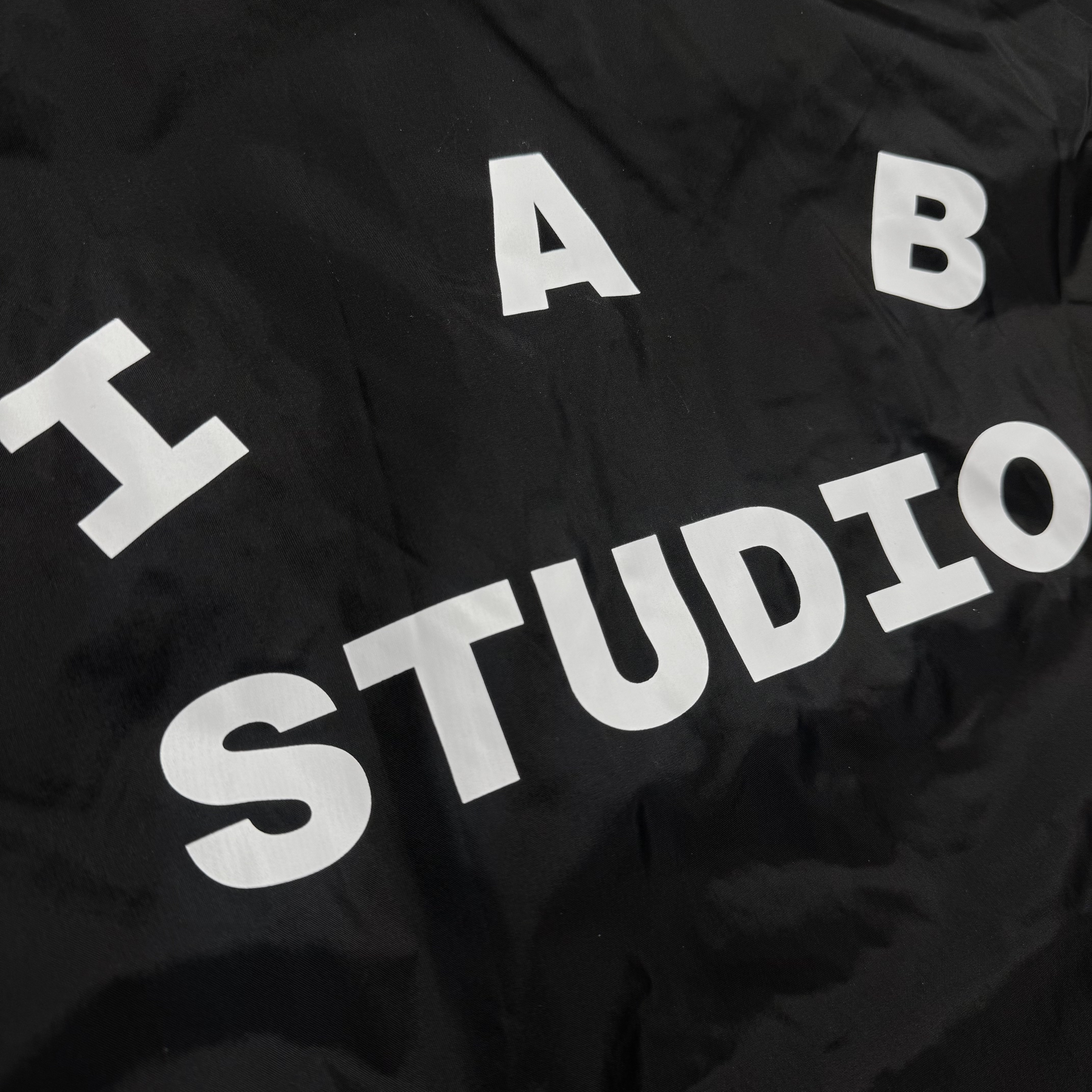 IAB Studio Coach Jacket Black 착용 스타일 - 5