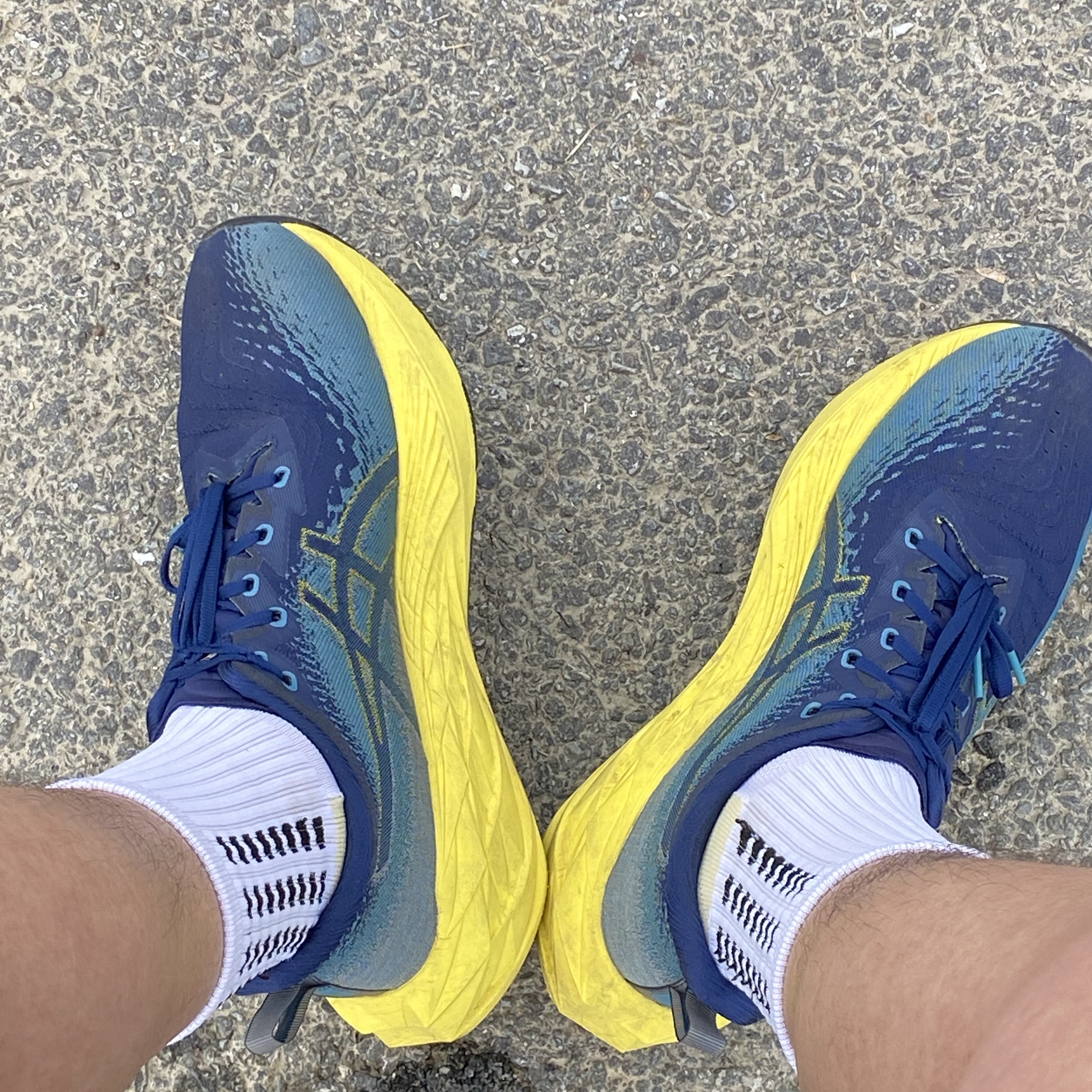 Asics Novablast 4 Blue Expanse Blue Teal 착용 스타일