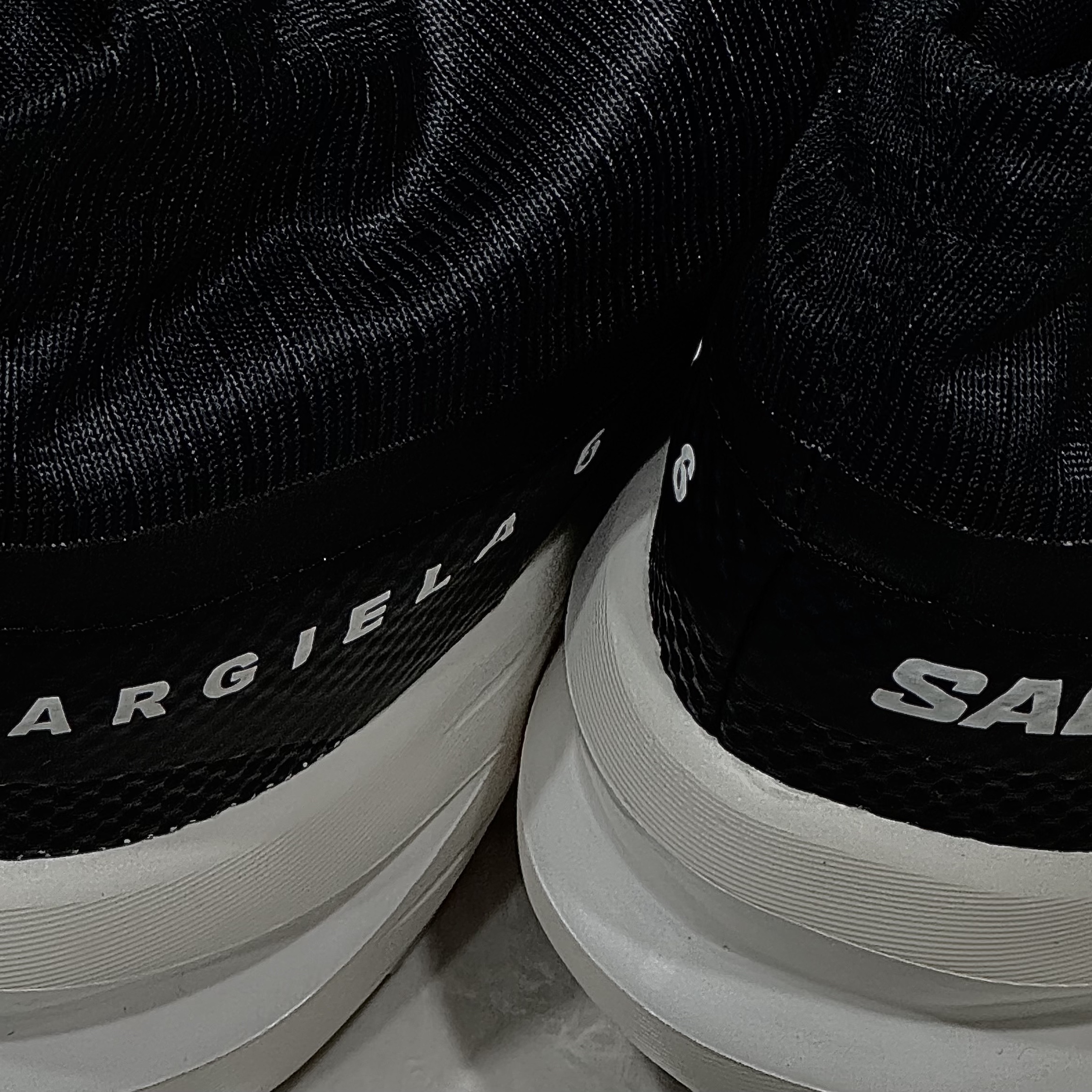 Salomon x MM6 Maison Margiela Cross Low Black 착용 스타일