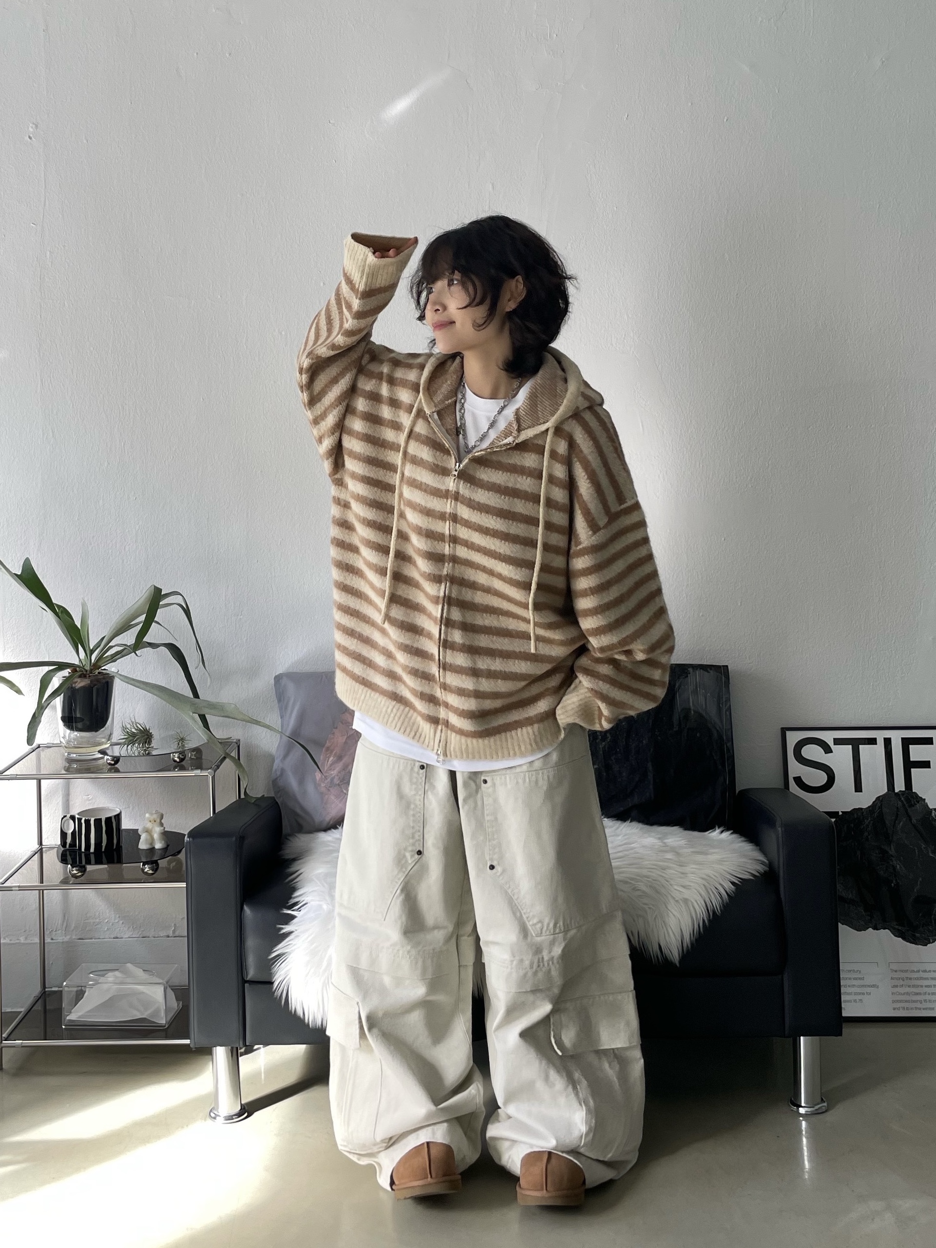 (W) UGG Tasman Slipper Chestnut 착용 스타일 - 2