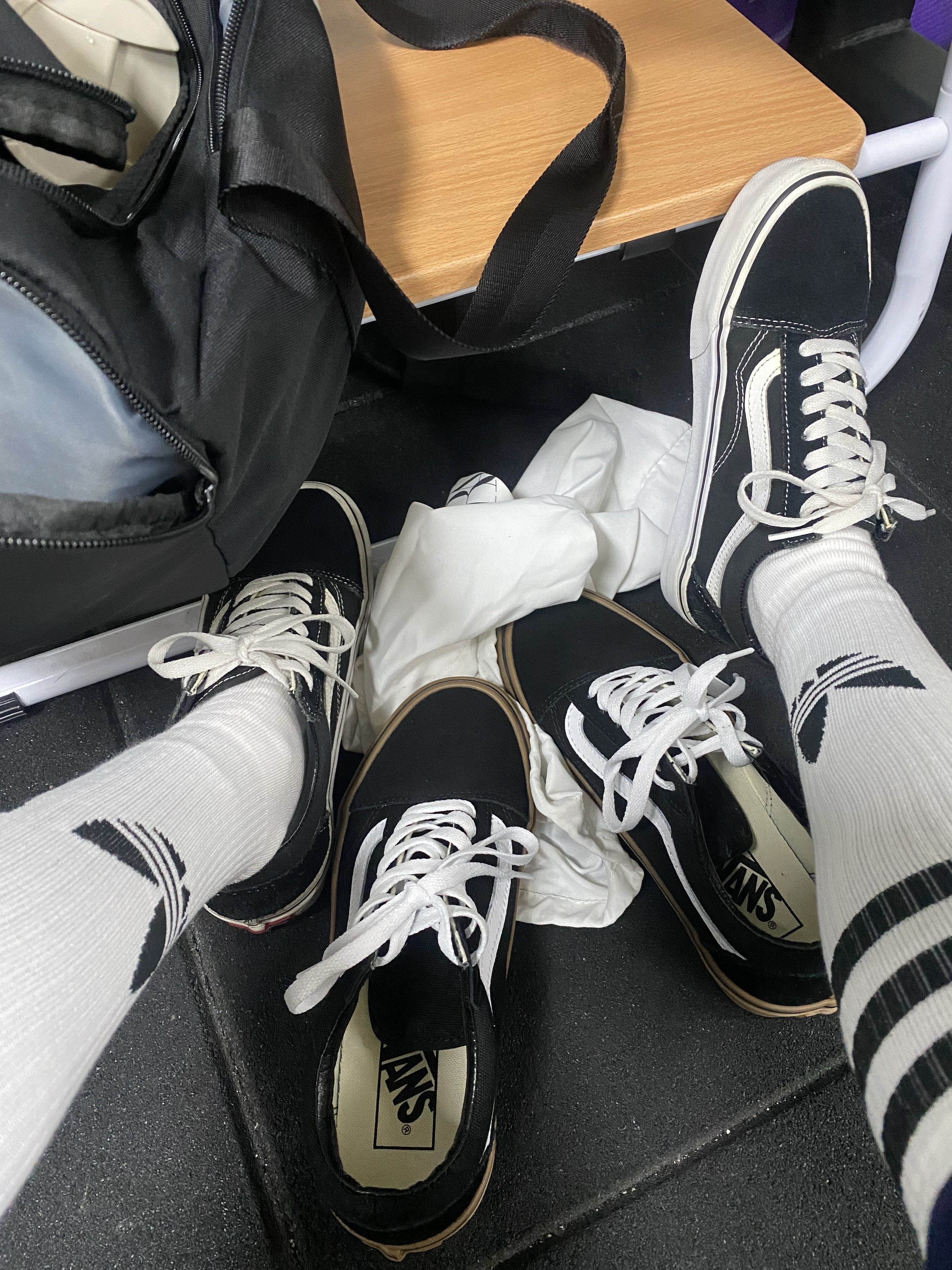 Vans Vault OG Old Skool LX Black, Vans Old Skool Black Gum 착용 스타일 - 1