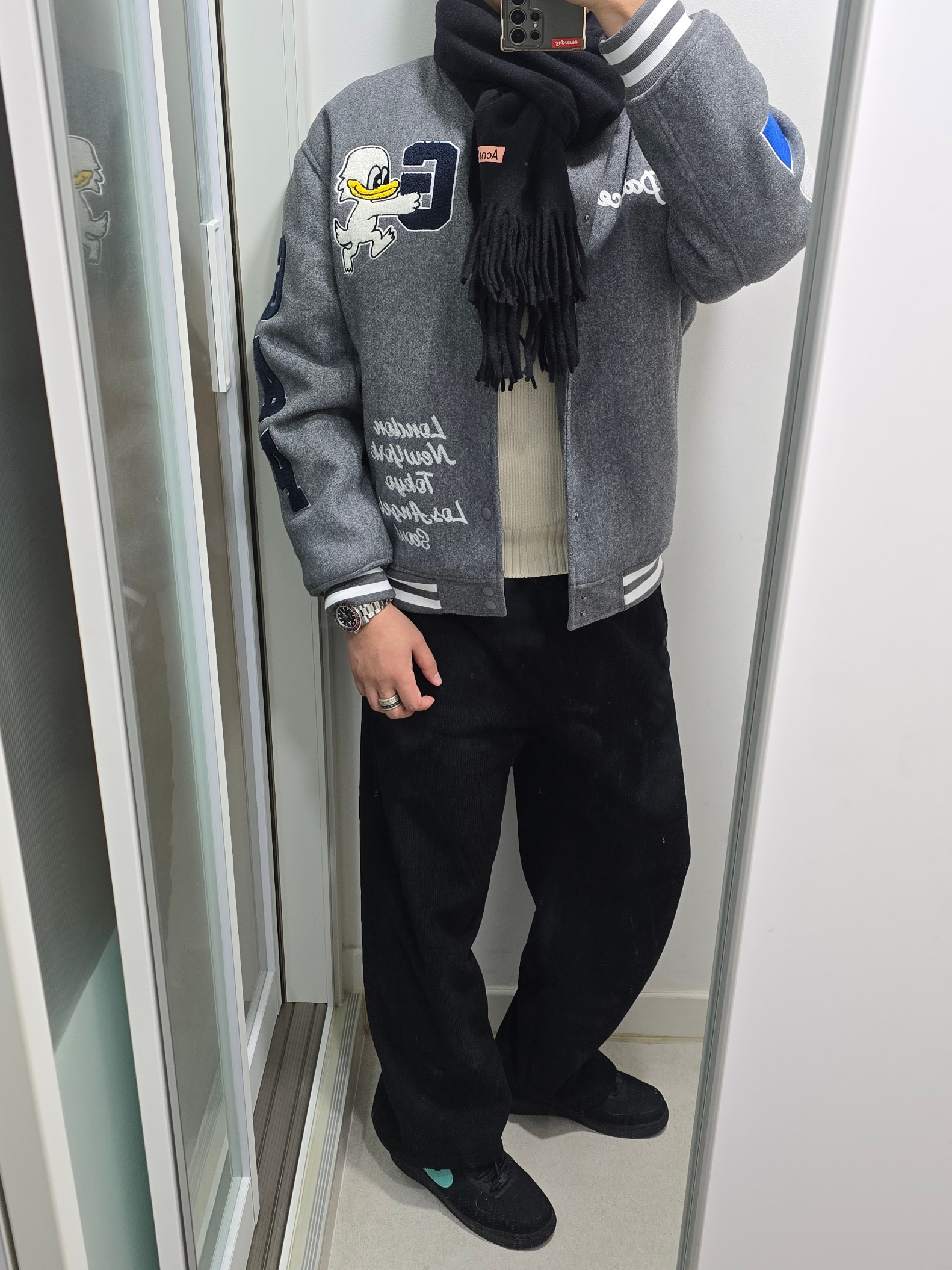 Palace x Gap Varsity Jacket Grey - 24SS, Nike x Tiffany & Co. Air Force 1 Low SP 1837 착용 스타일
