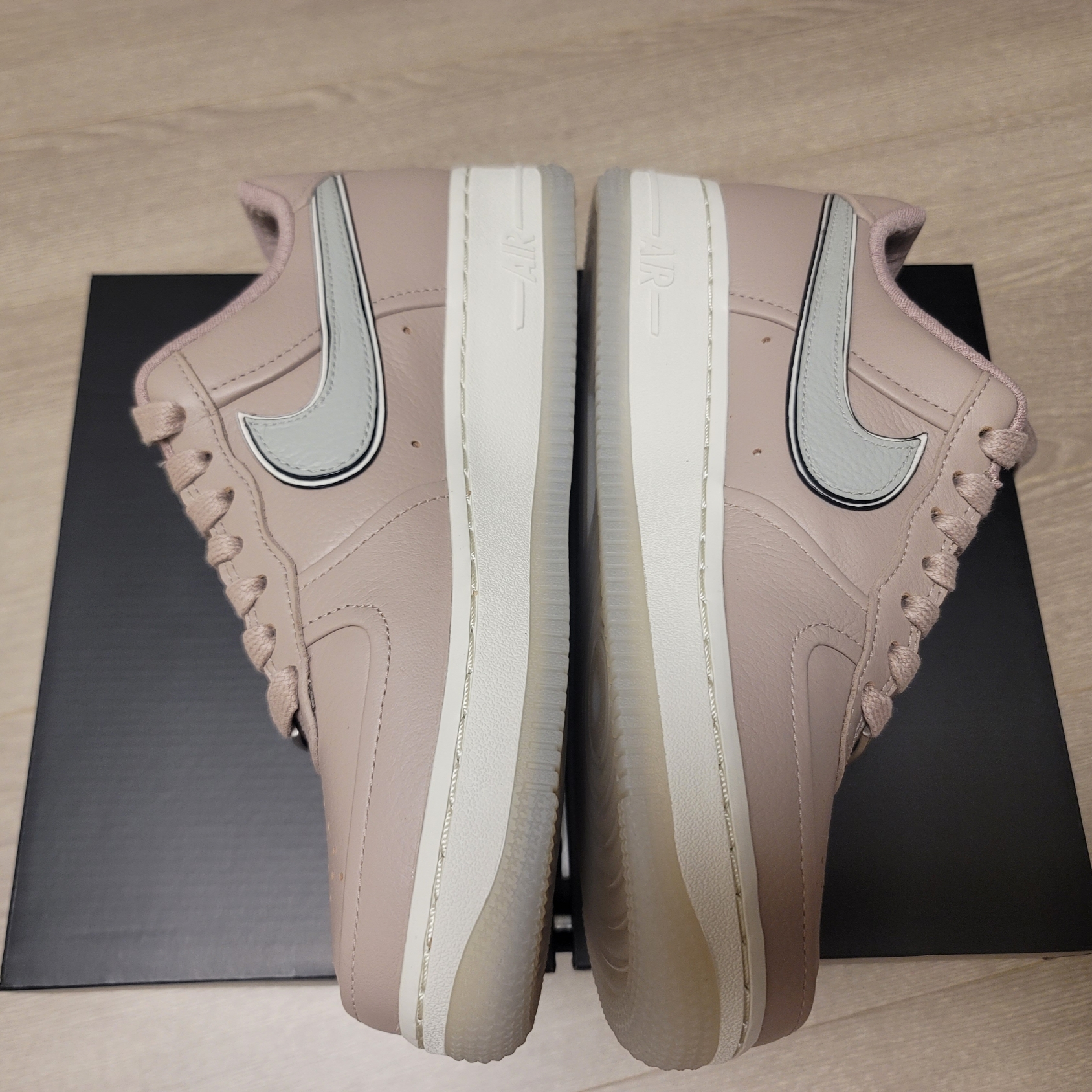 (W) Nike x A Ma Maniere Air Force 1 '07 W.Y.W.S. 착용 스타일 - 4