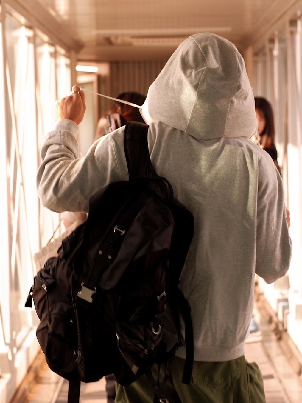 keek Pillowdy Hoody V2 Comfy fit M.gray 착용 스타일 - 4