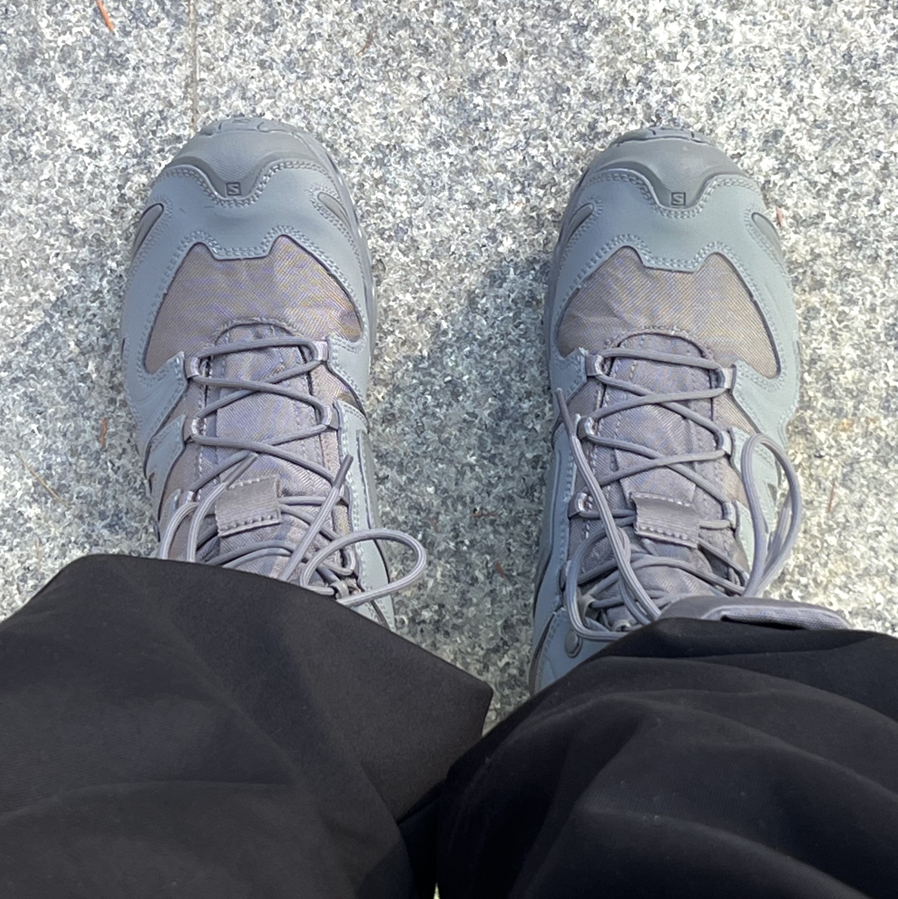 Salomon x Rier XA Jungle Castlerock 착용 스타일 - 1