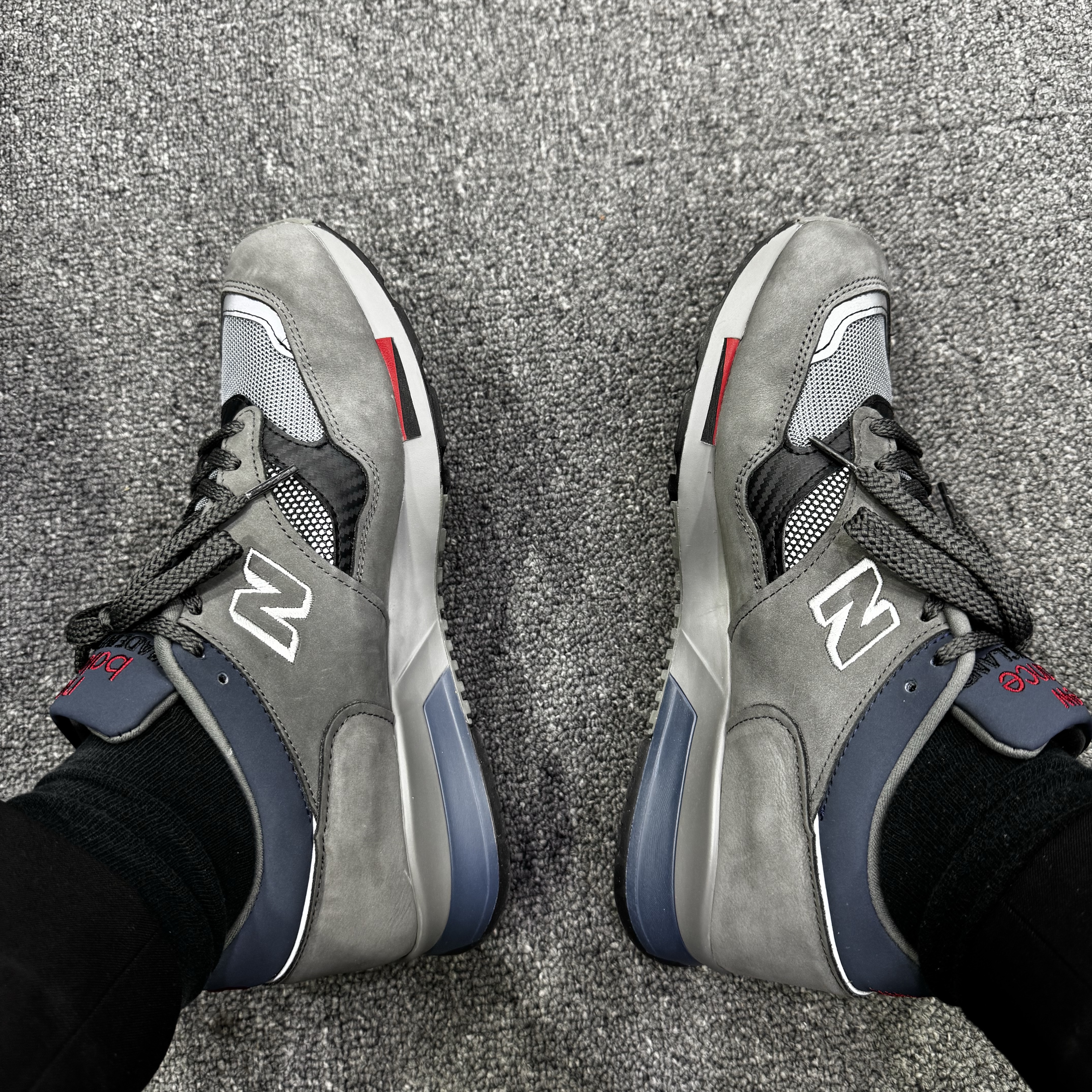 New Balance 1500 Made in UK Granite Gray Midnight Navy 착용 스타일 - 2