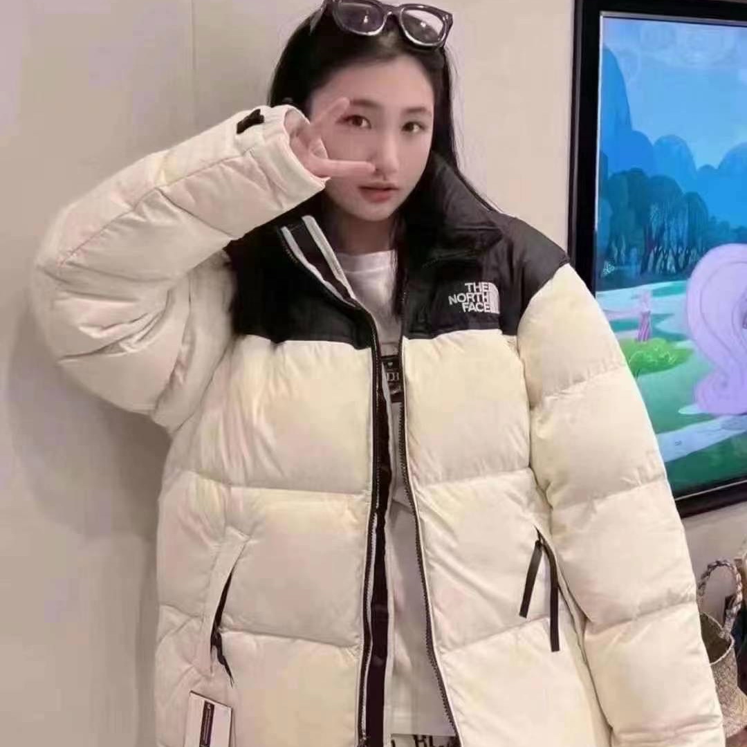 The North Face 1996 Eco Nuptse Jacket White 착용 스타일