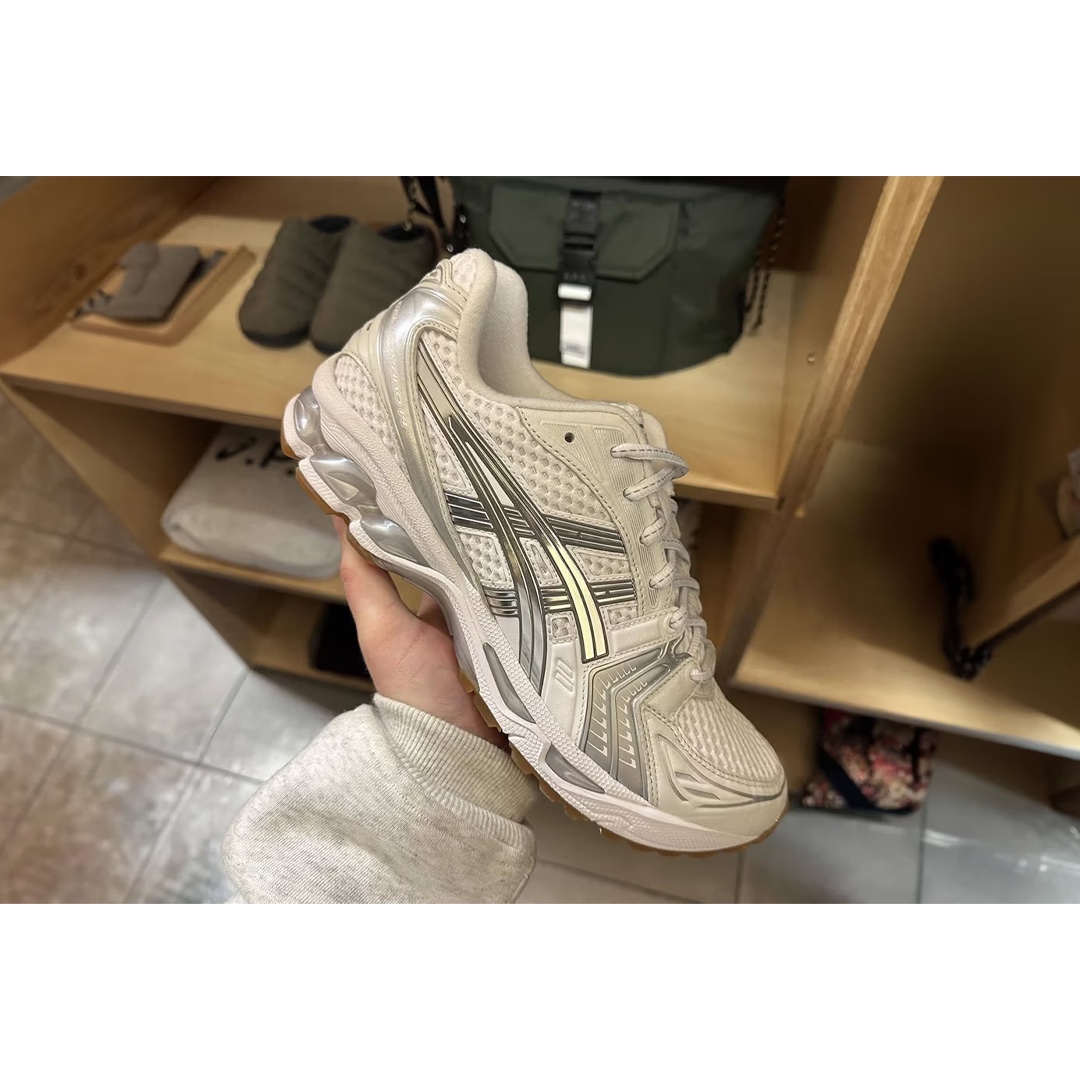 Asics Gel-Kayano 14 Cream Black, (W) Asics Gel-Kayano 14 White Midnight 착용 스타일 - 5