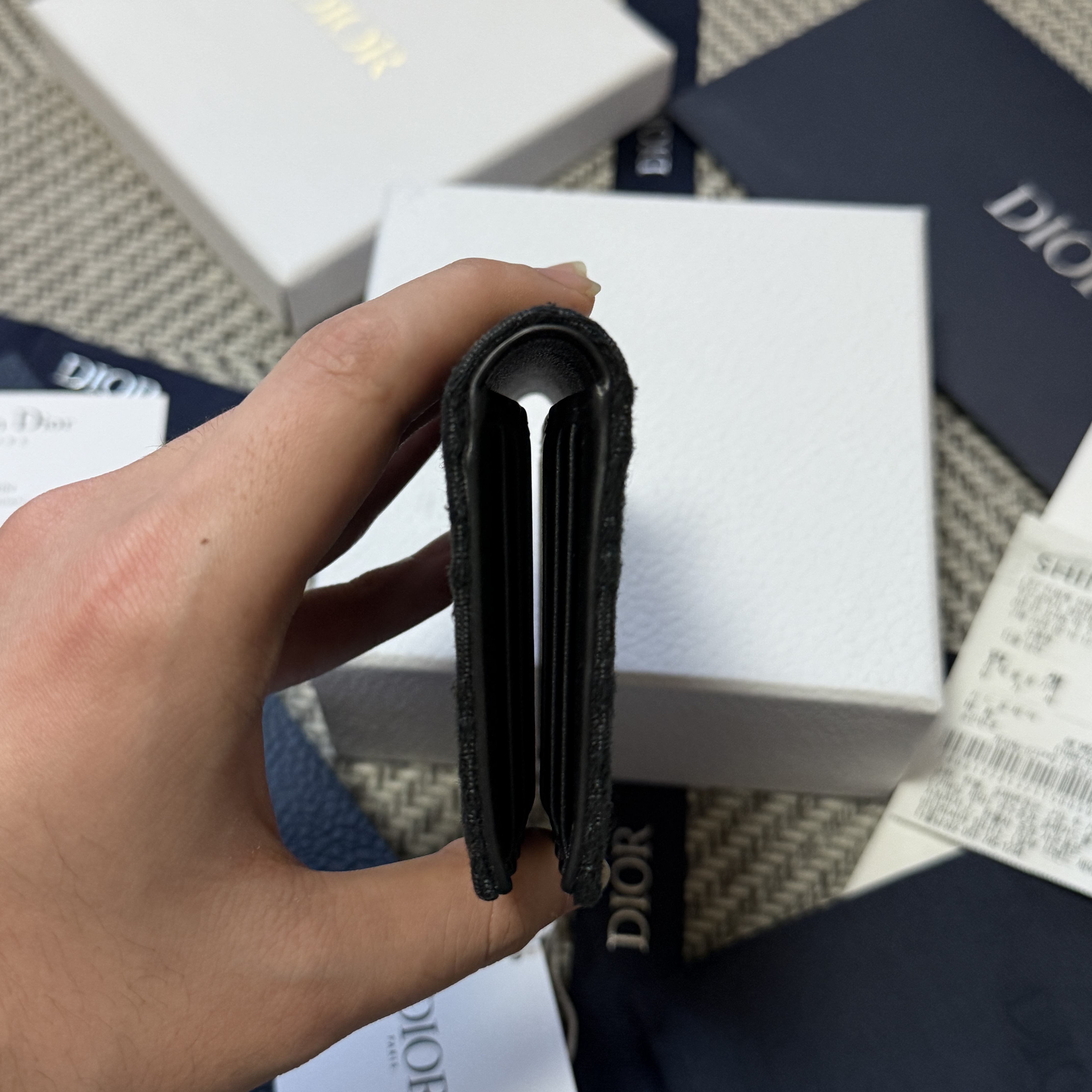 Dior Bi-Fold Card Holder Black Dior Oblique Jacquard 착용 스타일 - 7