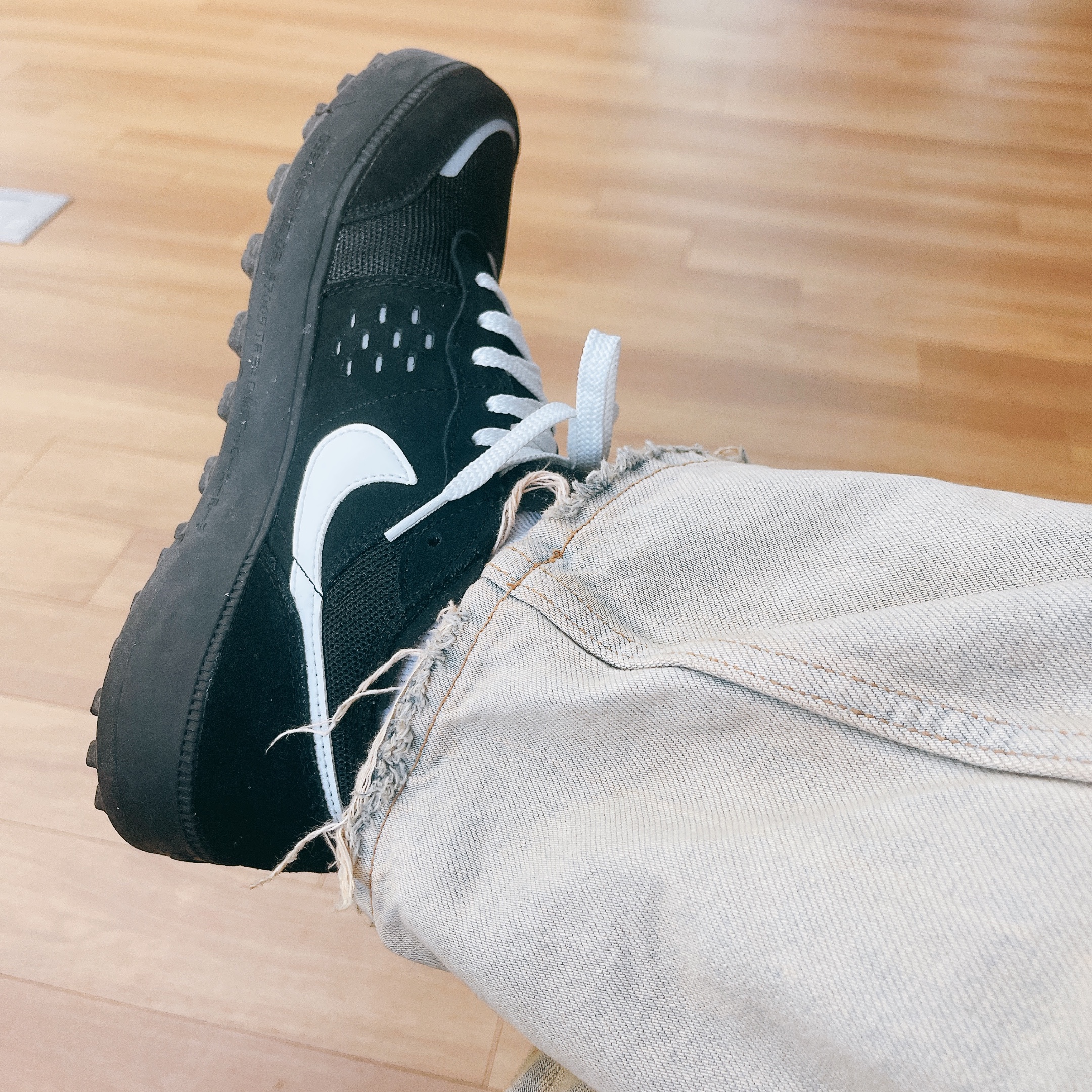 Nike C1TY Black Stadium Green 착용 스타일