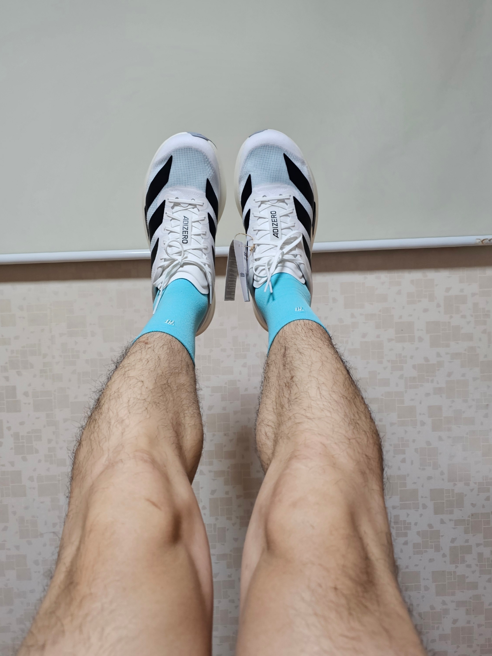 Adidas Adizero EVO SL Cloud White Core Black, (W) Adidas Adizero EVO SL Cloud White Core Black 착용 스타일 - 2