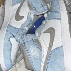 (GS) Jordan 1 Retro High OG Hyper Royal 착용 스타일
