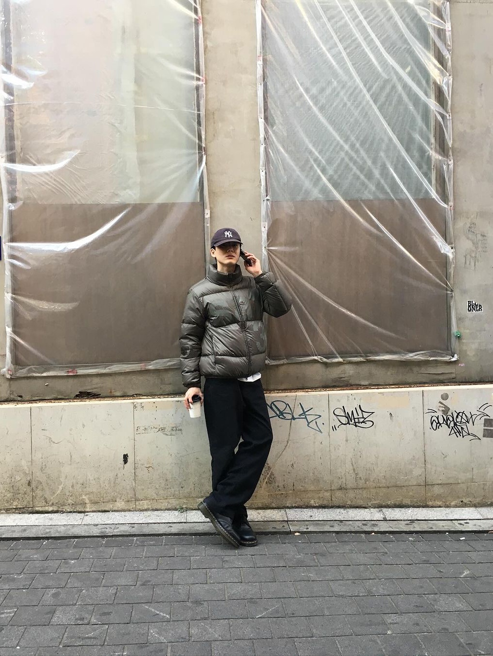 [KREAM 단독] Safarispot Basic Safari Down Jacket Black, [KREAM 단독] Safarispot Basic Safari Down Jacket White 착용 스타일