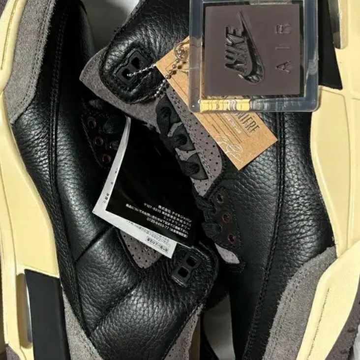 (W) Jordan 3 x A Ma Maniere Retro OG SP Black and Flat Pewter 착용 스타일