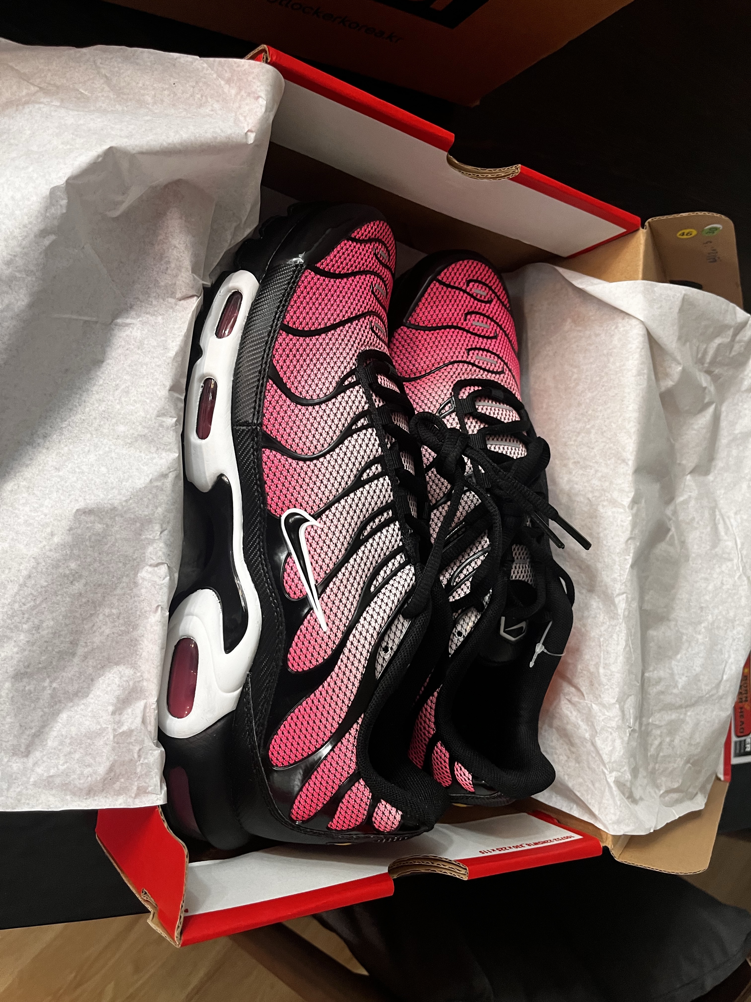 Nike Air Max Plus Sunset Pulse 착용 스타일 - 2