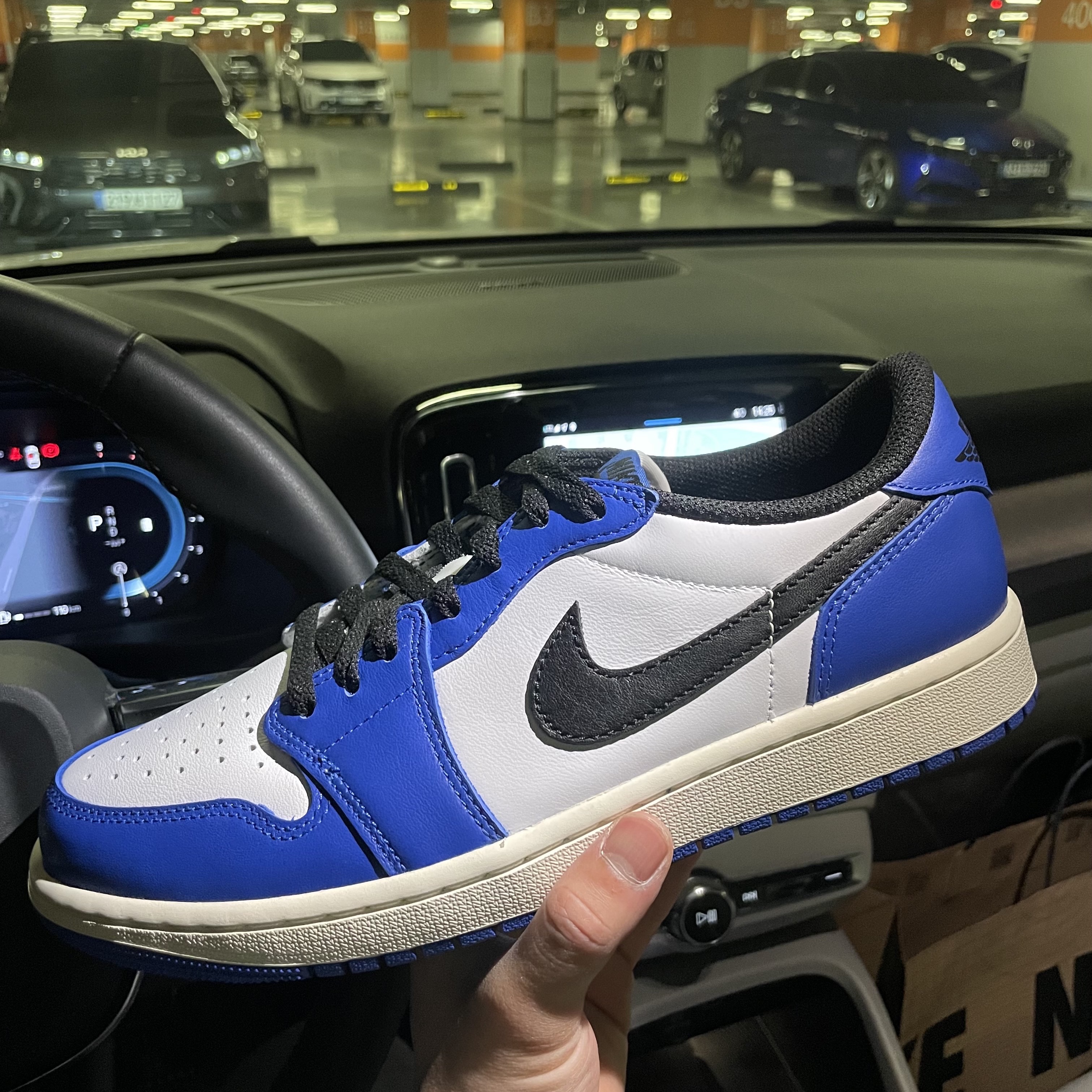 Jordan 1 Retro Low OG Game Royal 착용 스타일