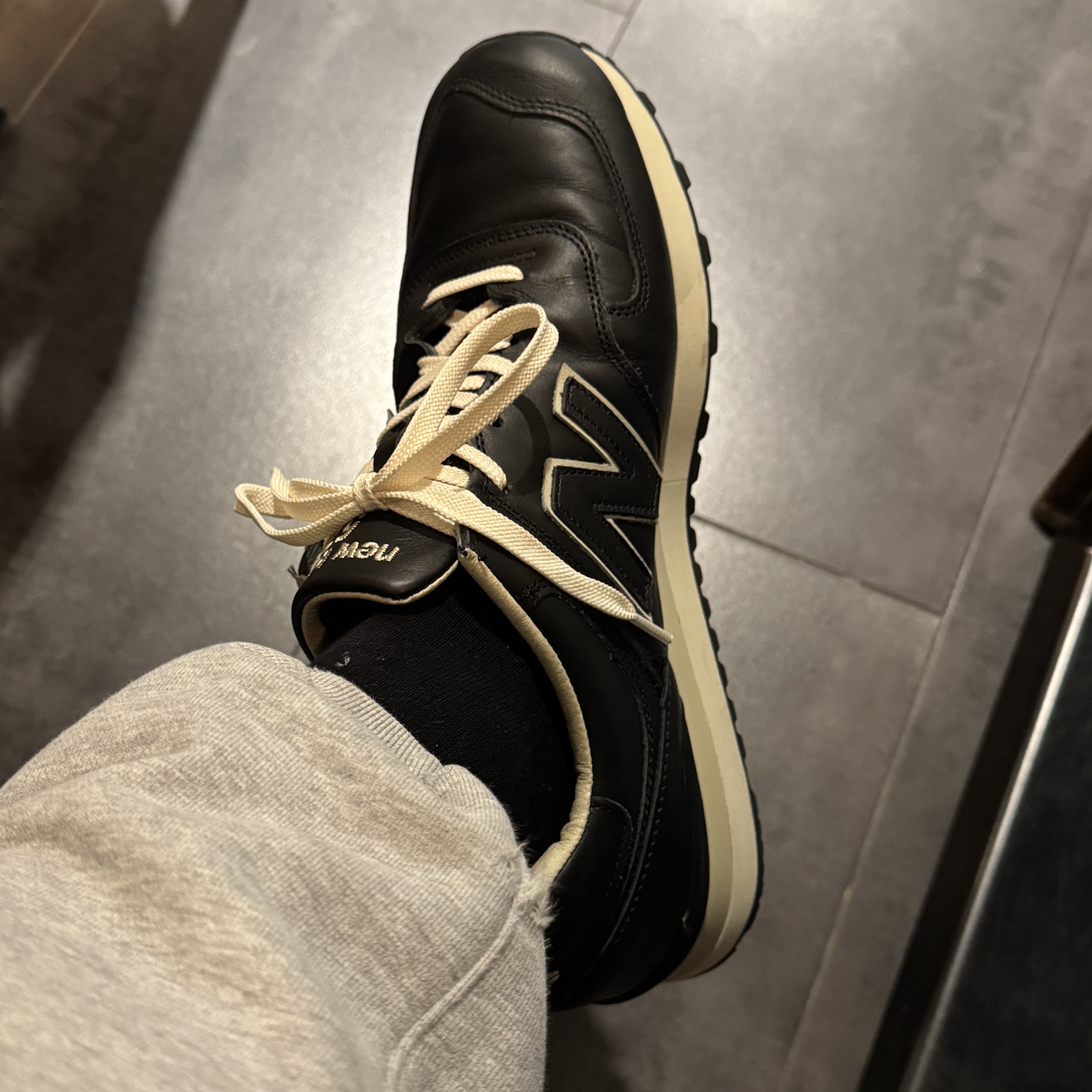 New Balance 576 Made in UK Black 착용 스타일