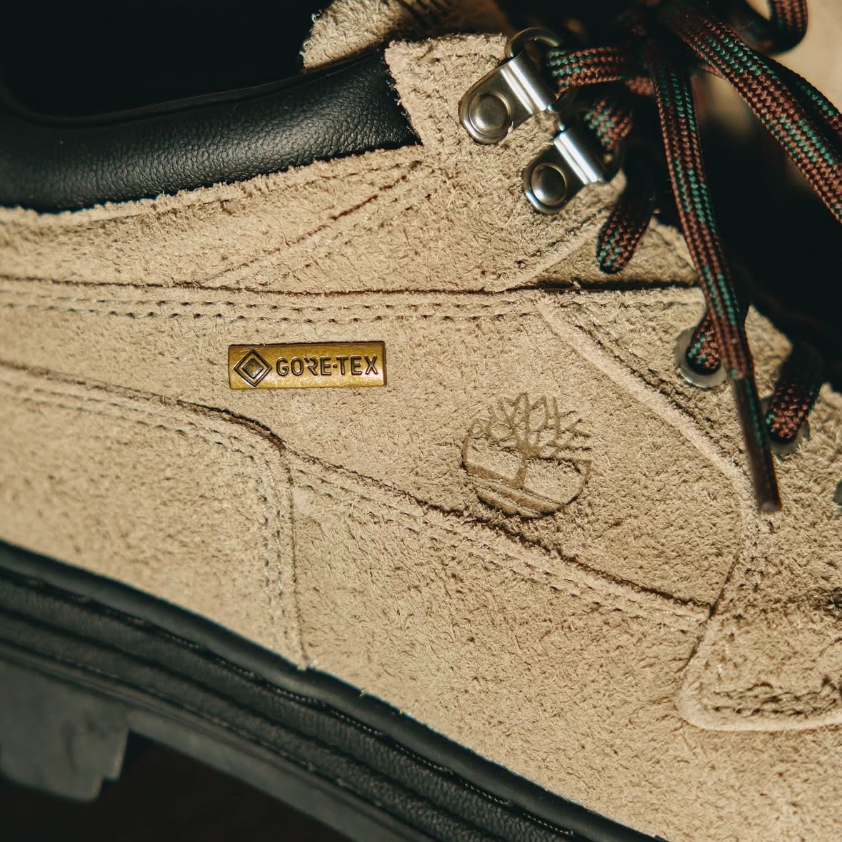 Timberland x Thisisneverthat Heritage Gore-Tex Moc Toe Mid Boots Desert - Wide 착용 스타일 - 2