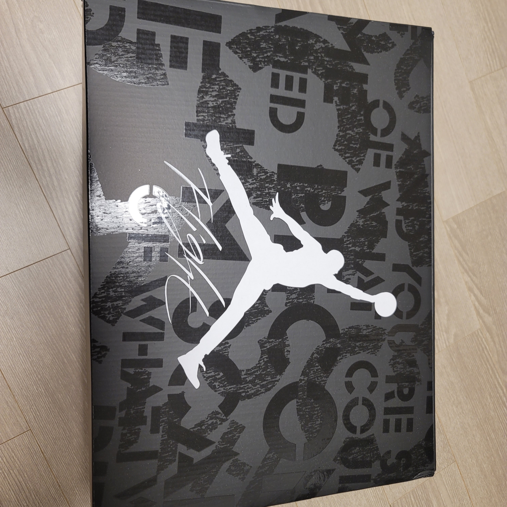 Jordan 4 Retro Fear 2024 착용 스타일 - 5