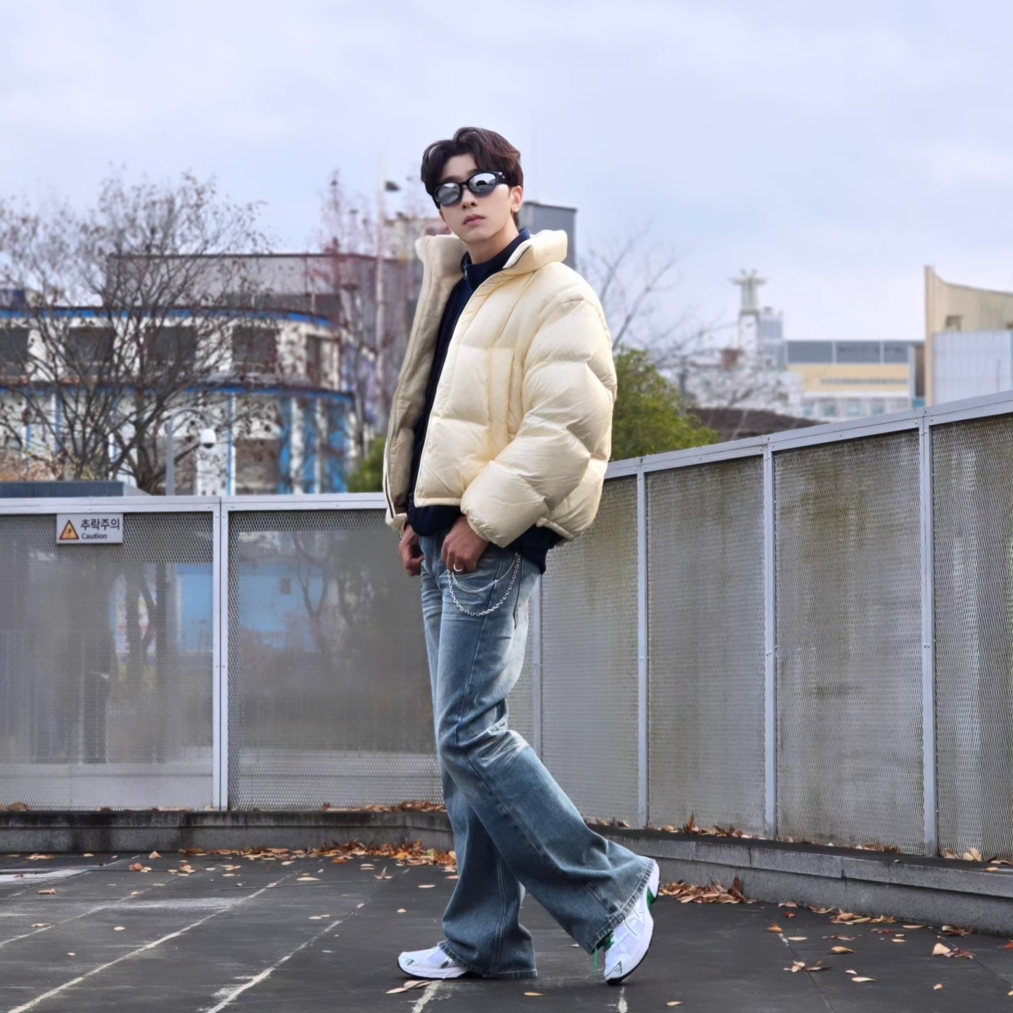 Adidas Track Jacket Night Indigo Mesa - KR Sizing, Asics Gel-1130 White Pure Silver - Folder Exclusive 착용 스타일 - 3