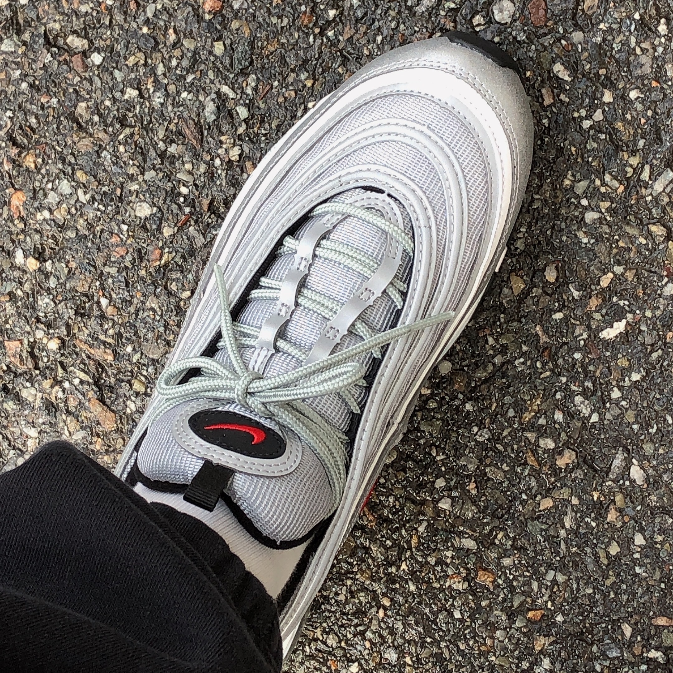 Nike Air Max 97 OG Silver Bullet 2022 착용 스타일 - 2