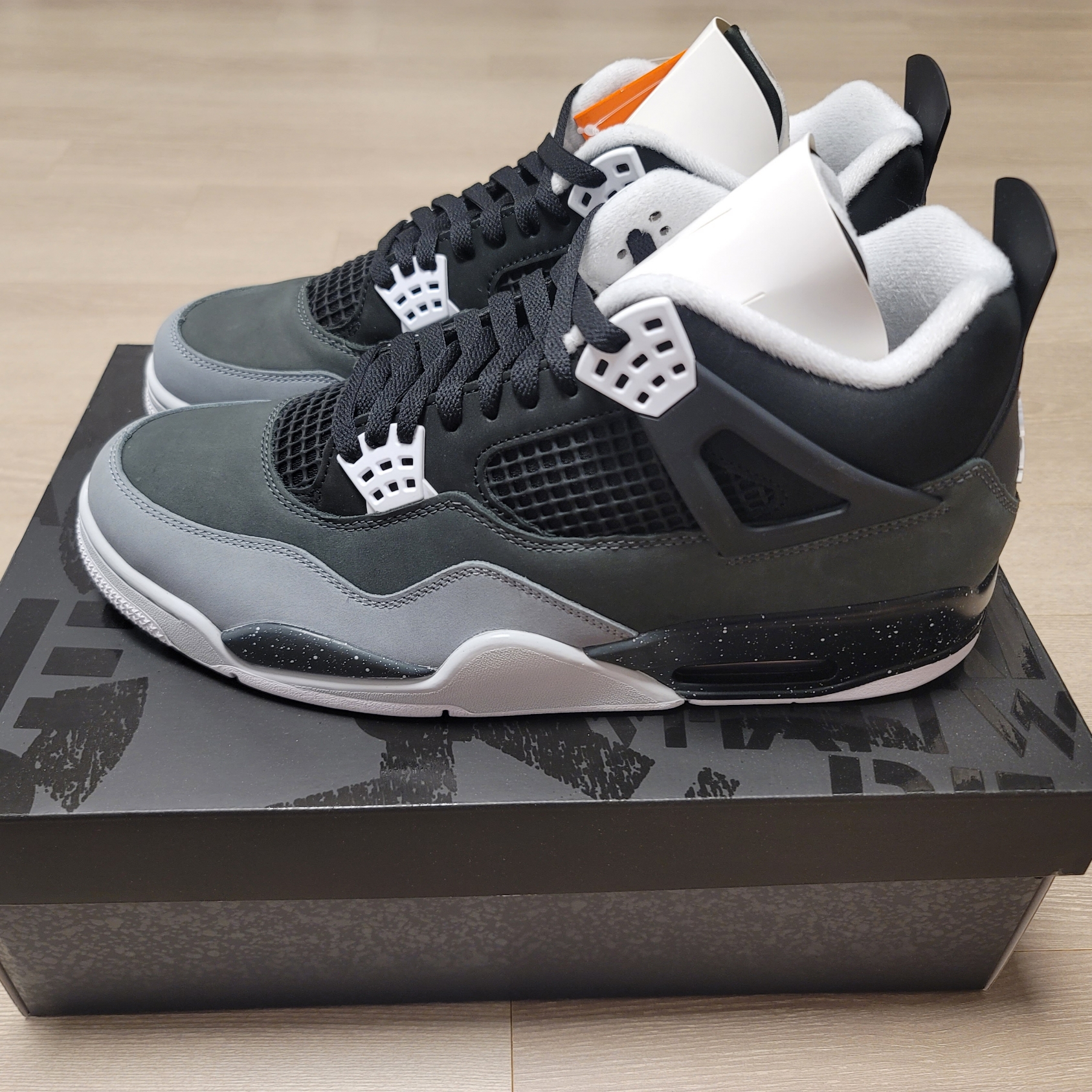 Jordan 4 Retro Fear 2024 착용 스타일 - 2
