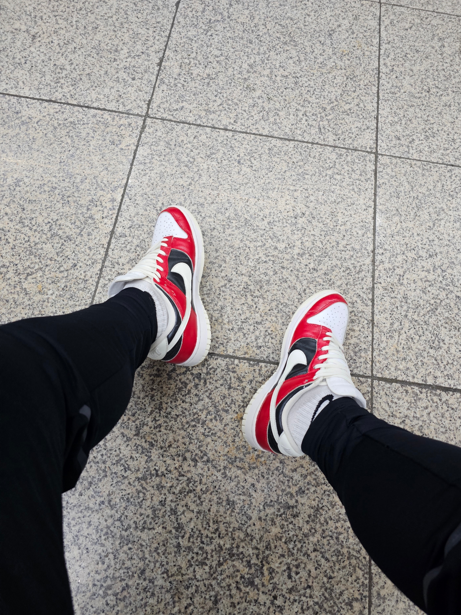 (W) Nike Dunk Low White and Sail 착용 스타일