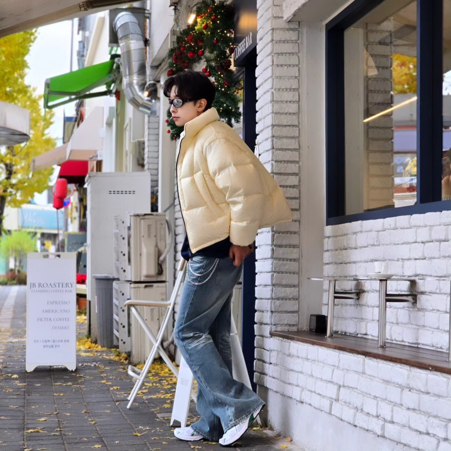 Adidas Track Jacket Night Indigo Mesa - KR Sizing, Asics Gel-1130 White Pure Silver - Folder Exclusive 착용 스타일 - 2