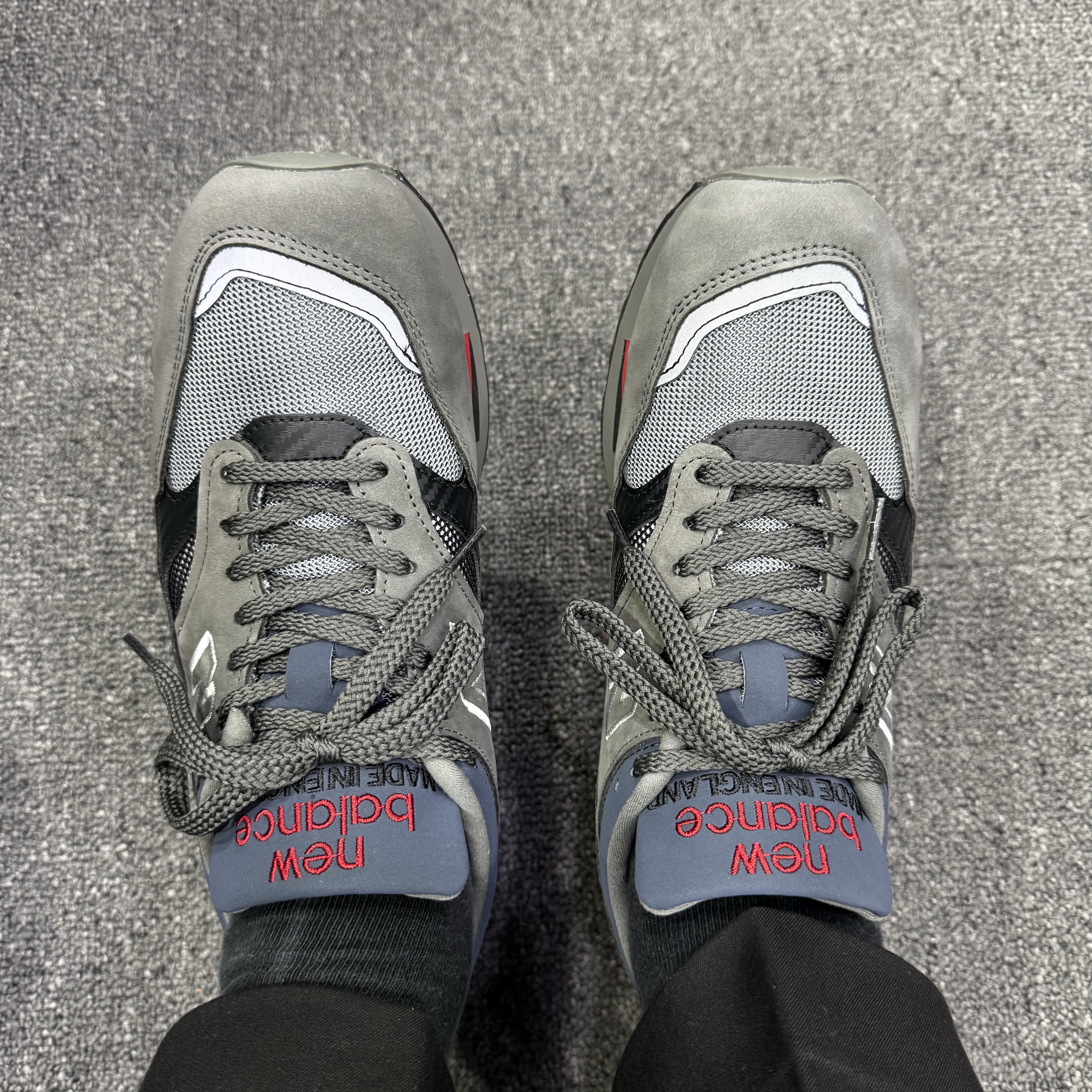 New Balance 1500 Made in UK Granite Gray Midnight Navy 착용 스타일 - 1