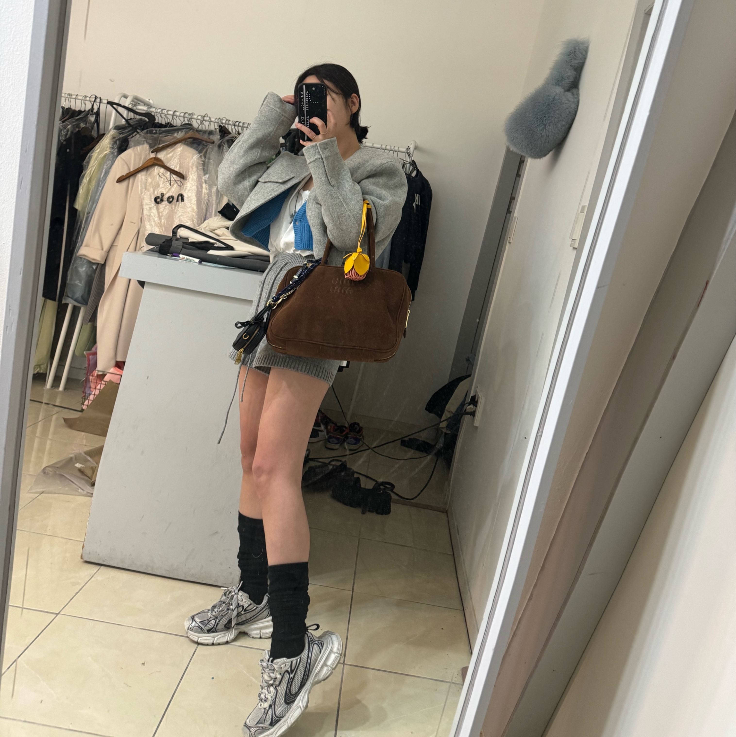 (W) Balenciaga 3XL Sneakers White Black 착용 스타일