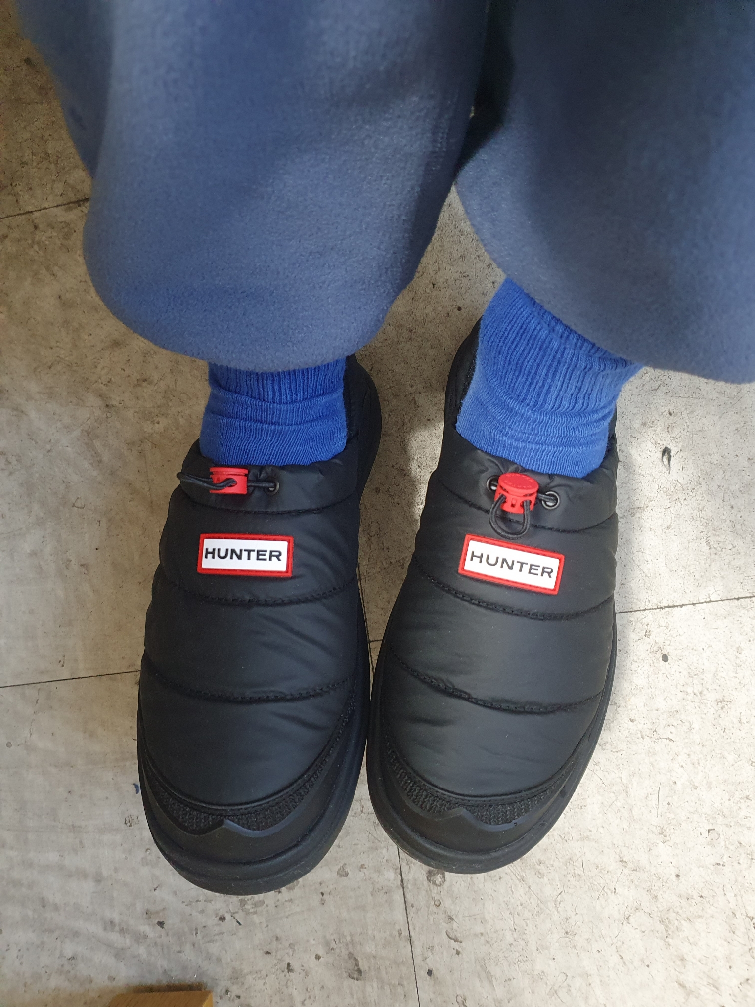 Hunter In Out Insulated Slipper Black 착용 스타일