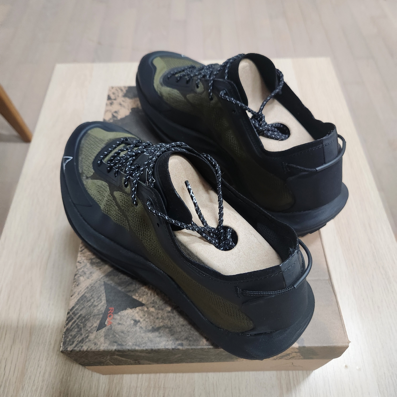 Roa Sella Olive Black 착용 스타일 - 7