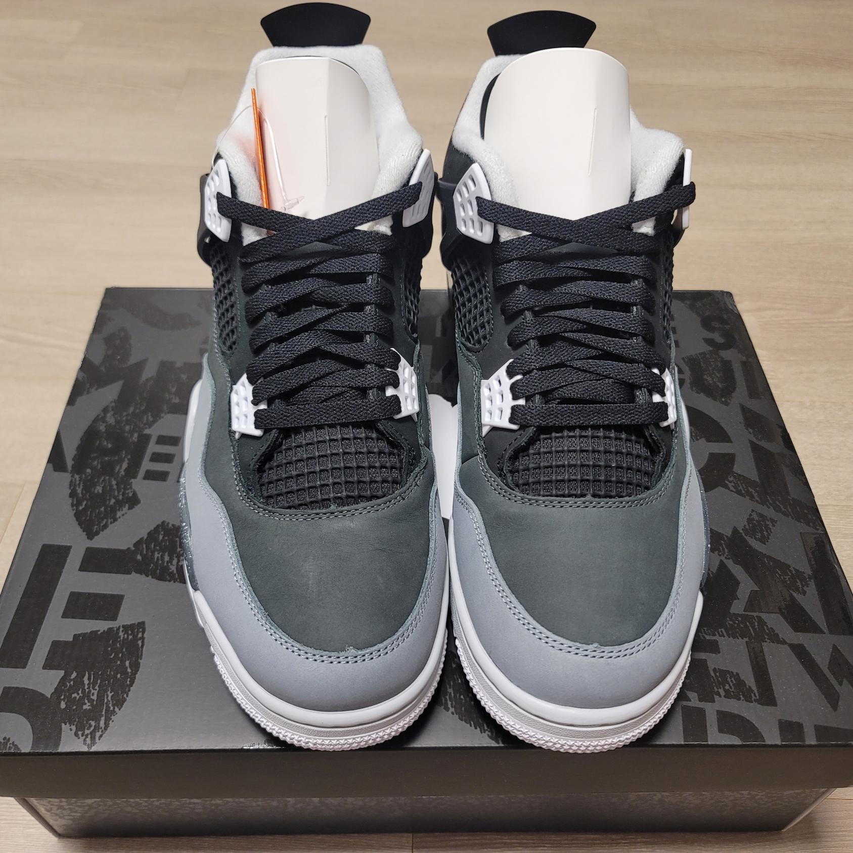Jordan 4 Retro Fear 2024 착용 스타일 - 1