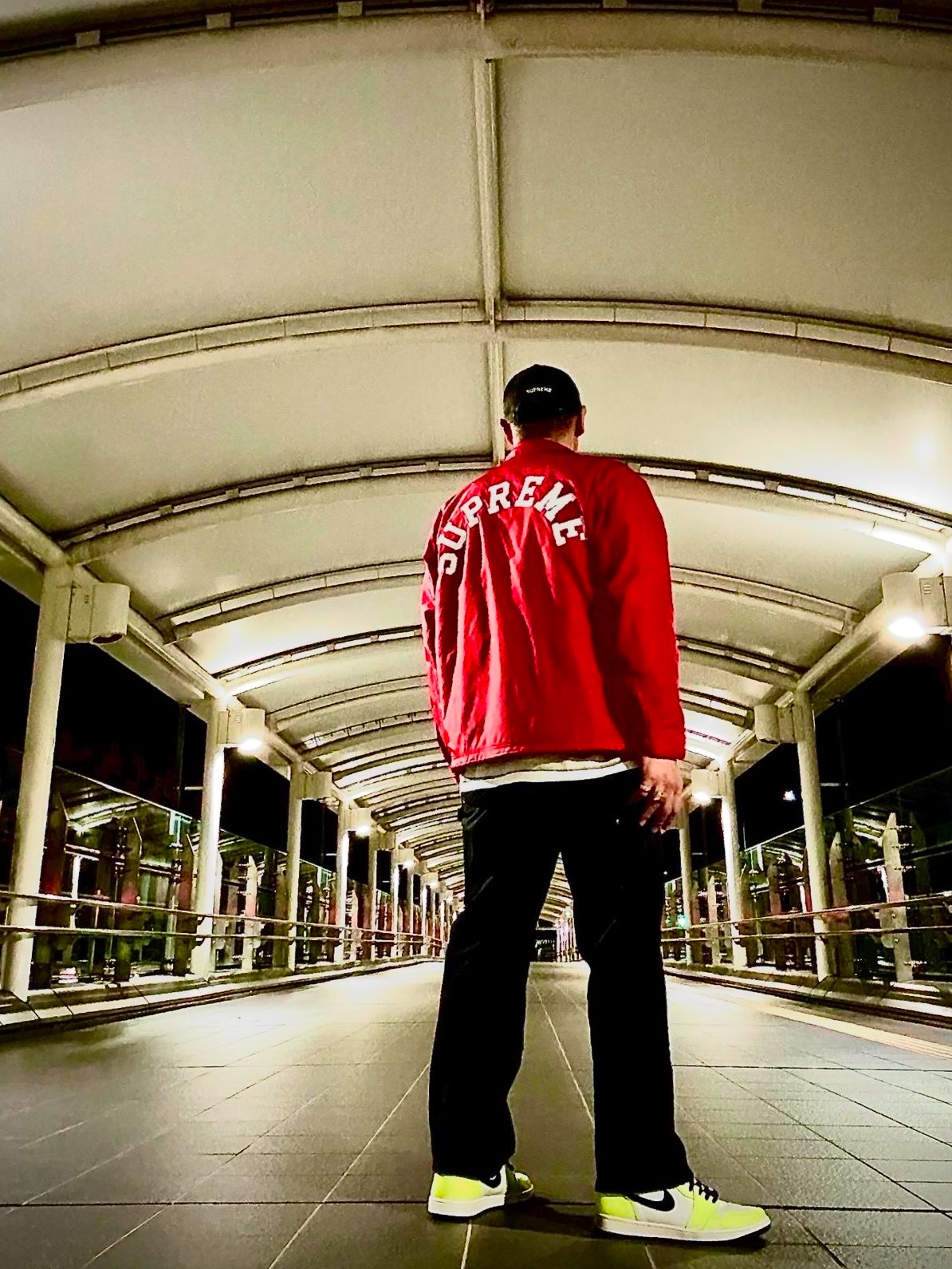 Supreme x Champion Coaches Jacket Red - 24SS 착용 스타일 - 2