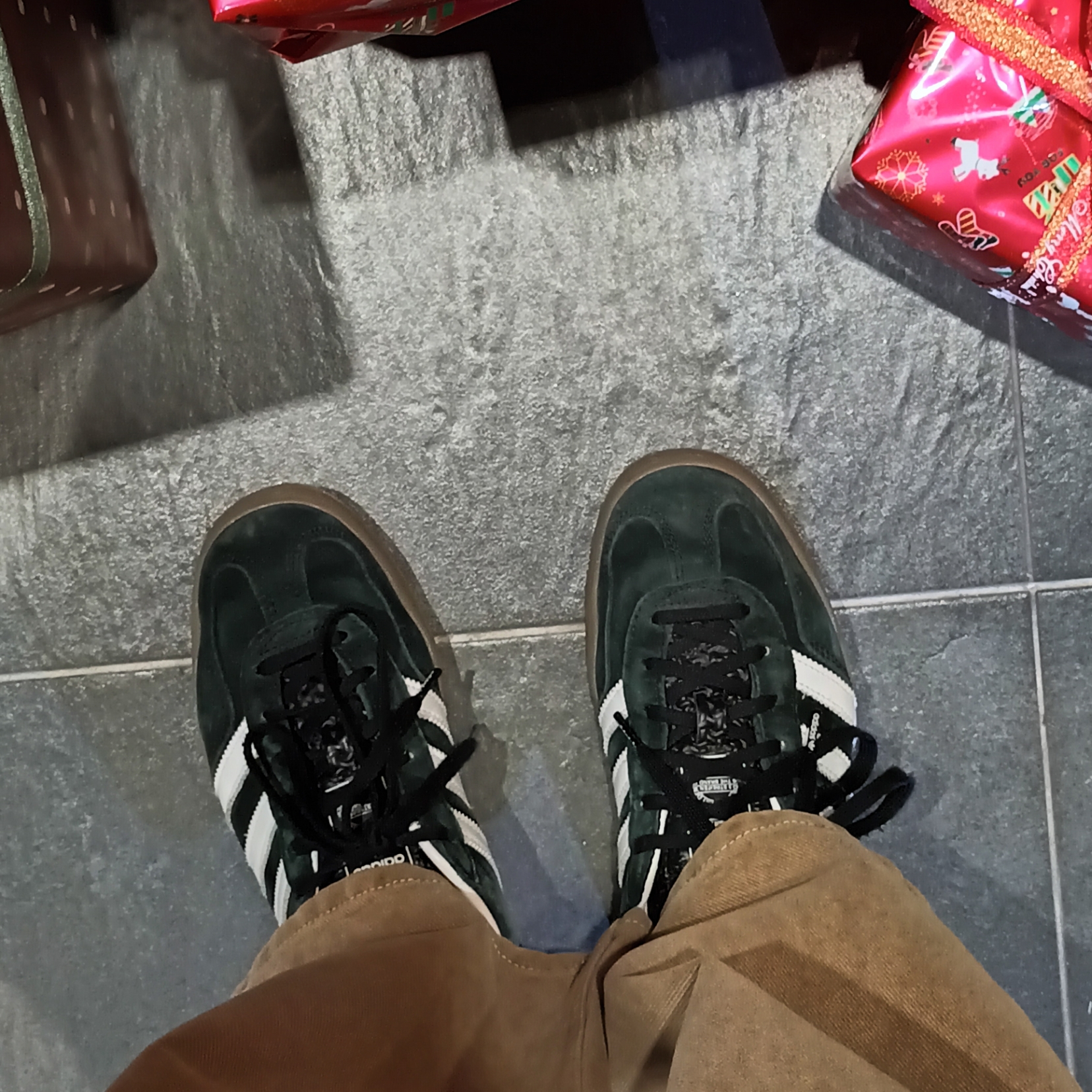 Adidas Gazelle Indoor Core Black 착용 스타일 - 3
