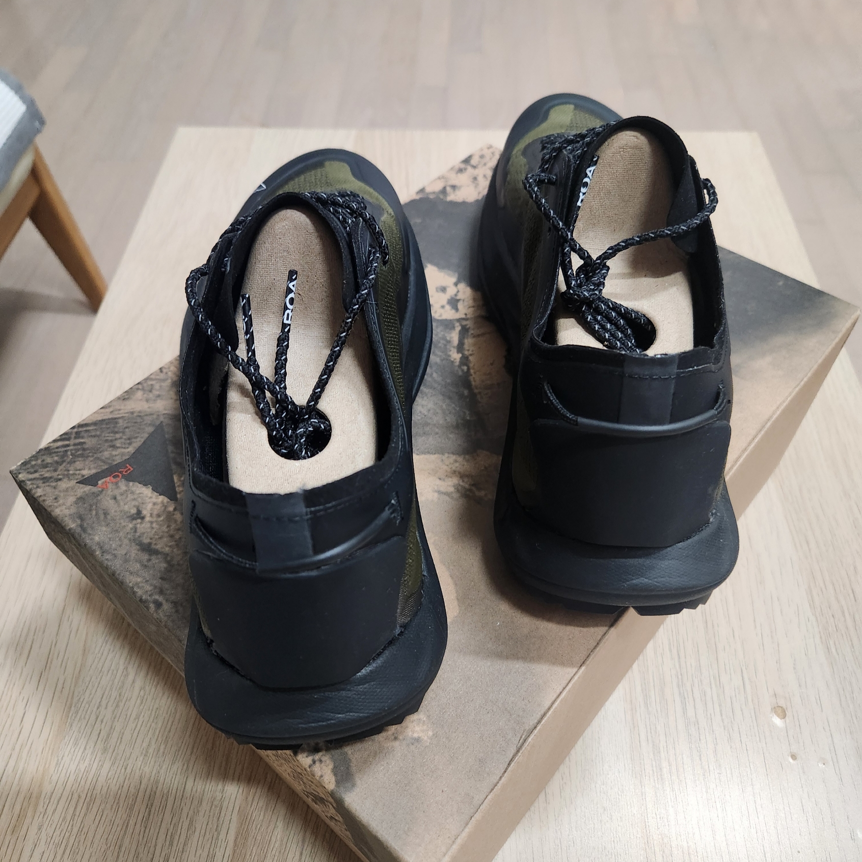 Roa Sella Olive Black 착용 스타일 - 6