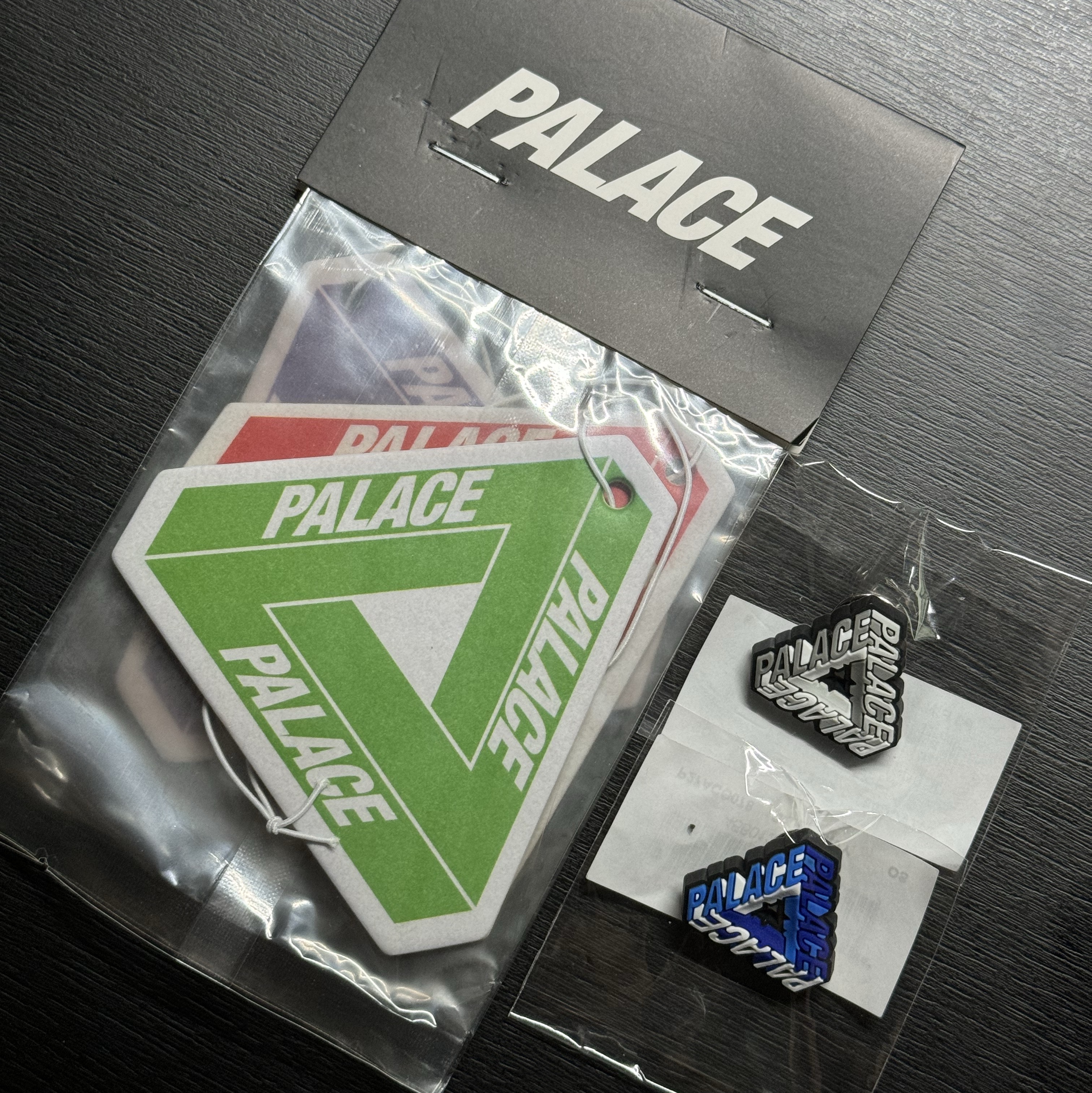 Palace Tri-Ferg Air Fresheners Multi (Set of 3) - 24FW, Palace P3 Pin Badge Grey Black - 24FW 착용 스타일