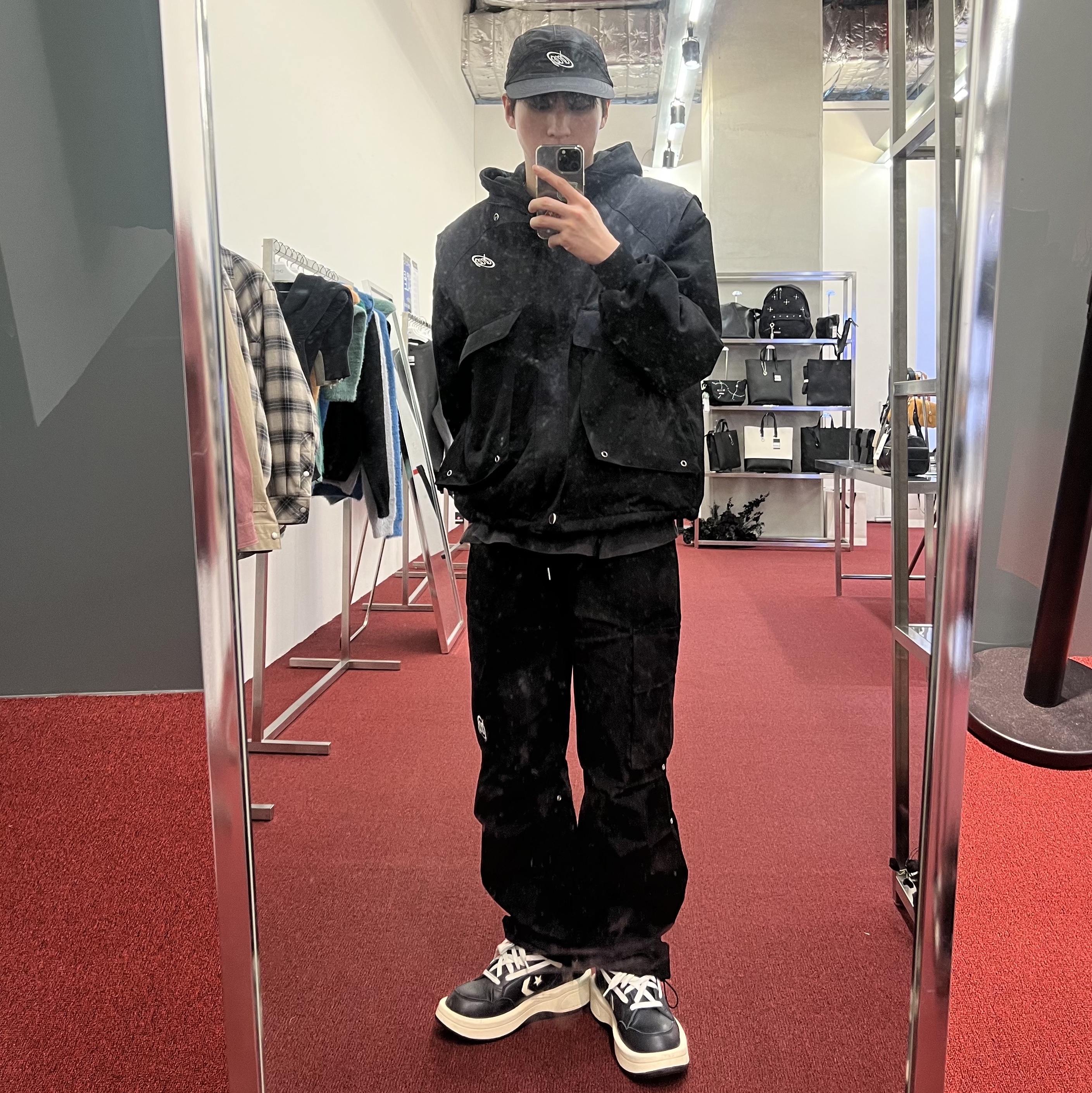 Converse x Drkshdw Turbowpn Black Cream 착용 스타일 - 2