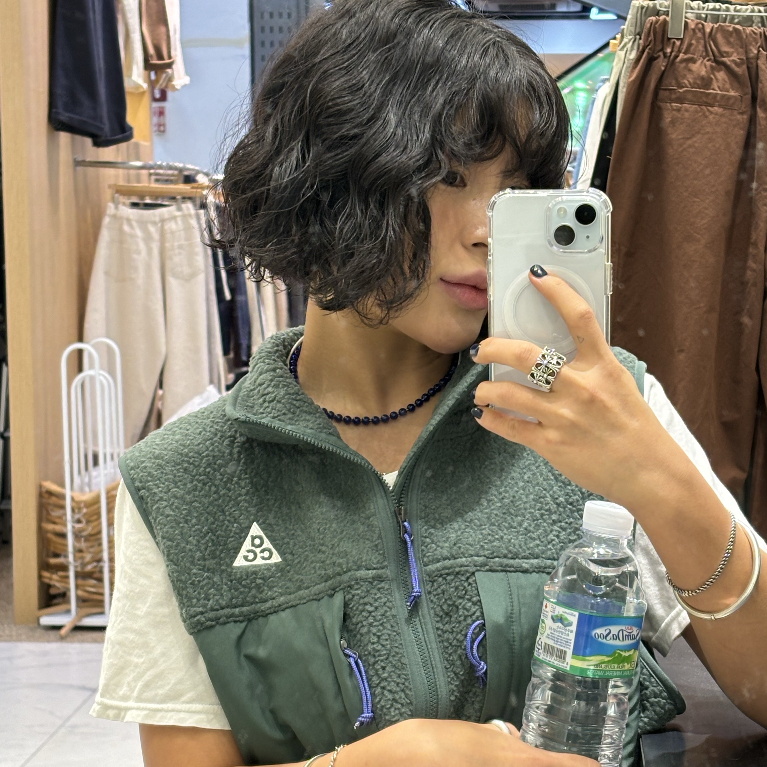 Nike ACG Arctic Wolf Vest Vintage Green - Asia, Nike ACG Arctic Wolf Vest Baroque Brown - Asia 착용 스타일 - 2