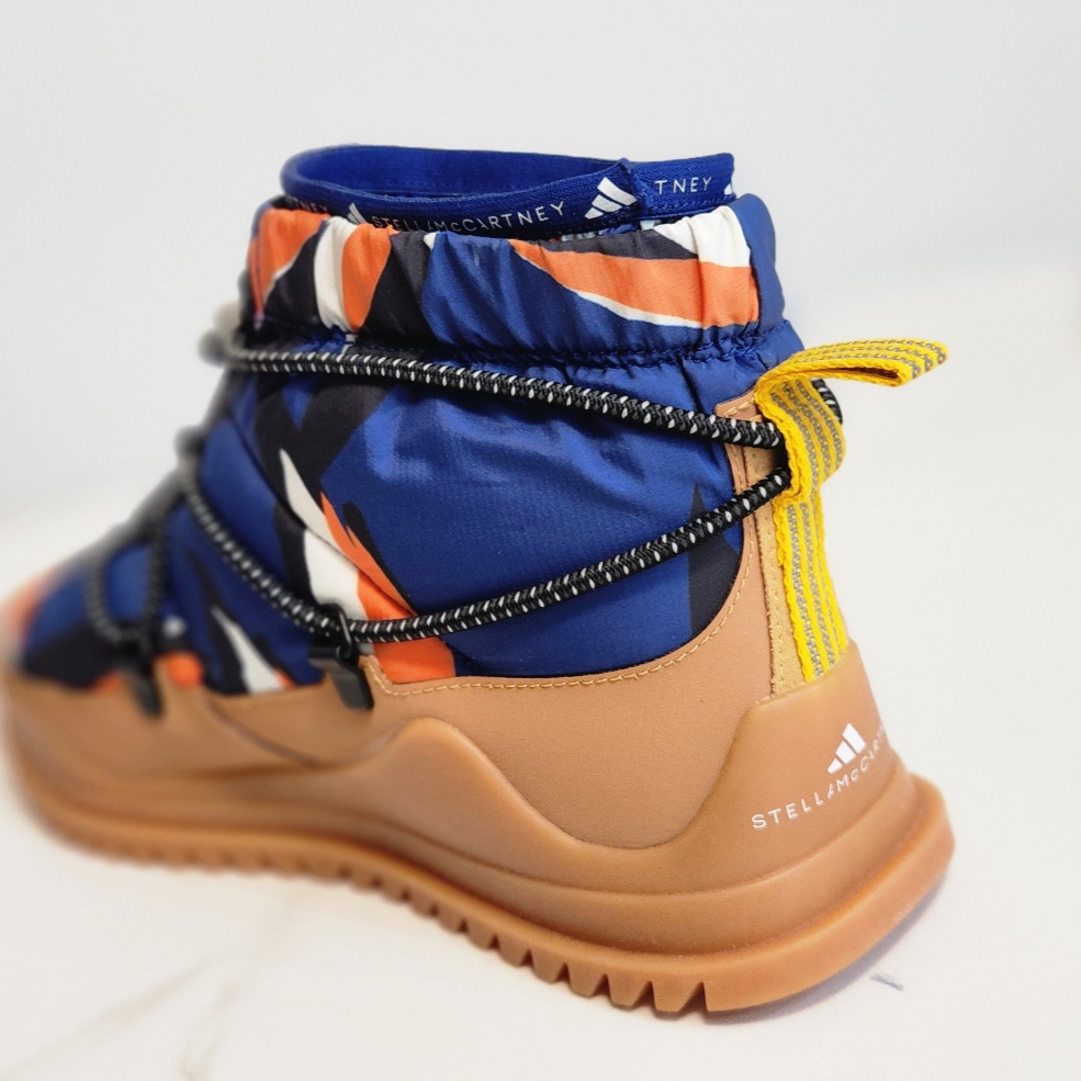 (W) Adidas x Stella McCartney Winterboot Mystery Ink Crew Yellow 착용 스타일 - 1