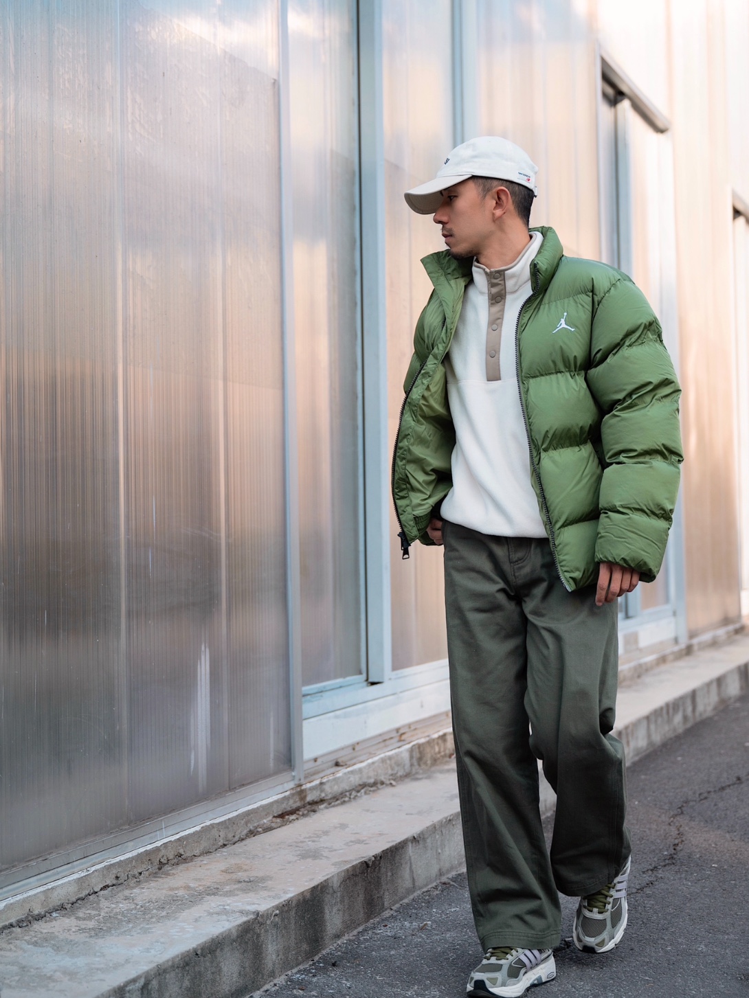 Jordan Essential Poly Puffer Jacket Sky J Light Olive - Asia 착용 스타일 - 1