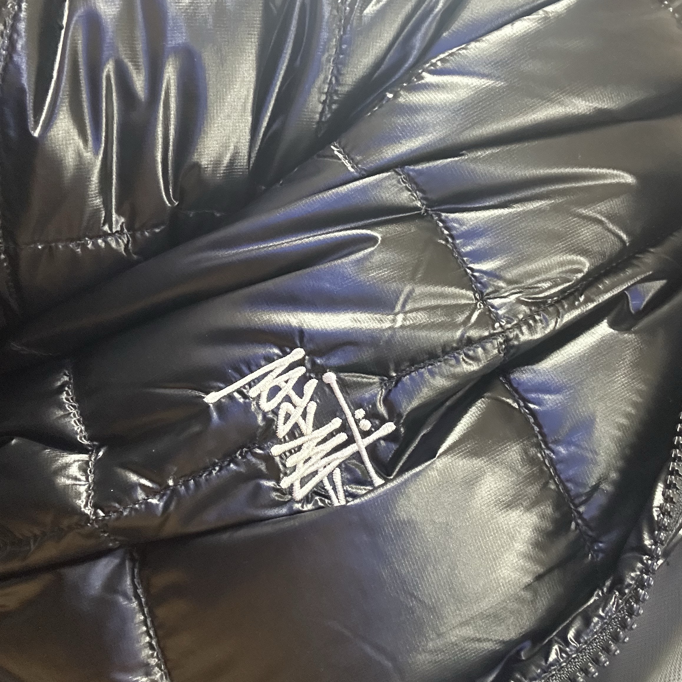 Stussy Midweight Puffer Black 착용 스타일