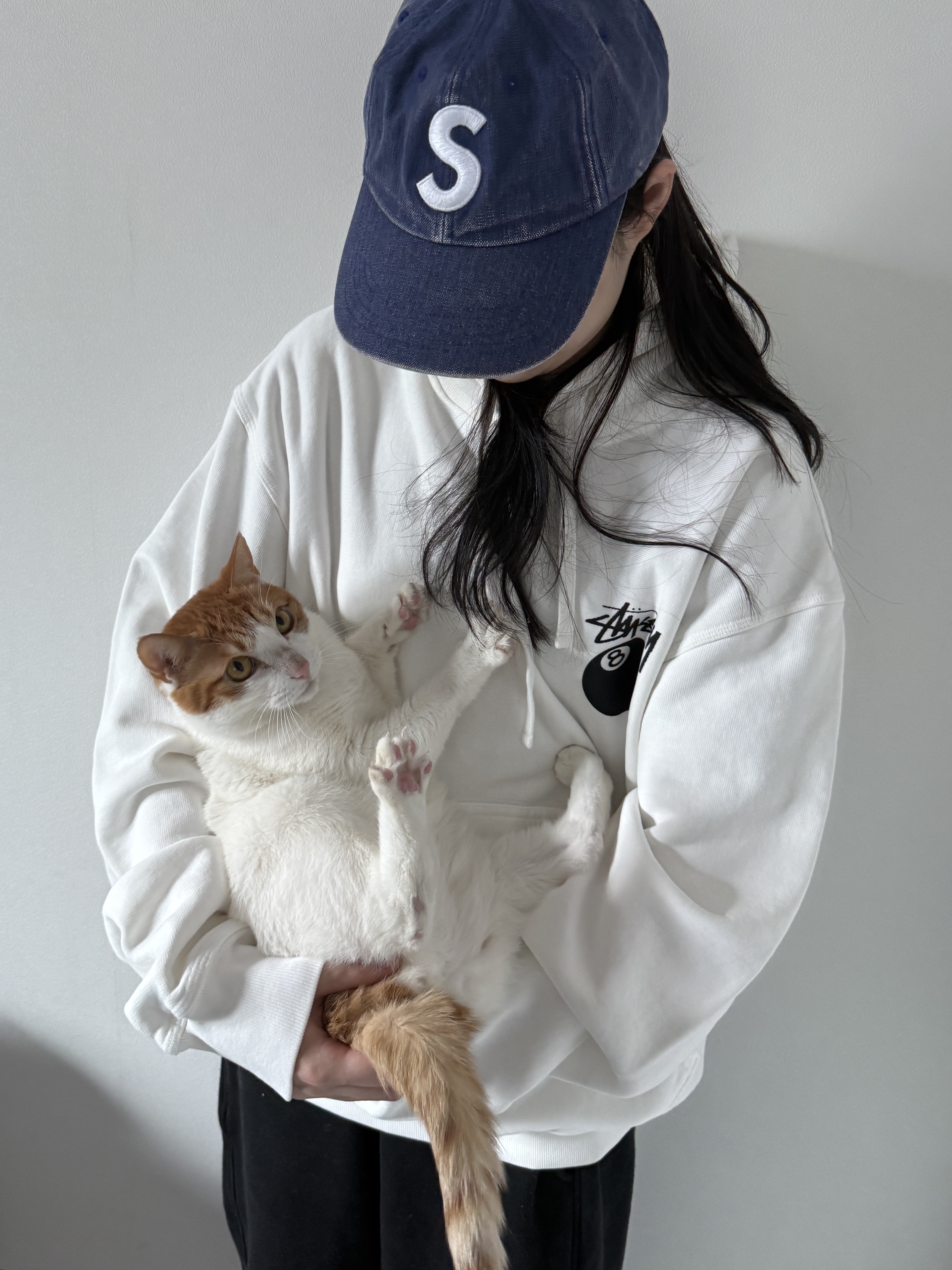 Stussy 8 Ball Pigment Dyed Zip Hoodie Natural, Supreme Pigment Canvas S Logo 6-Panel Navy - 23SS 착용 스타일