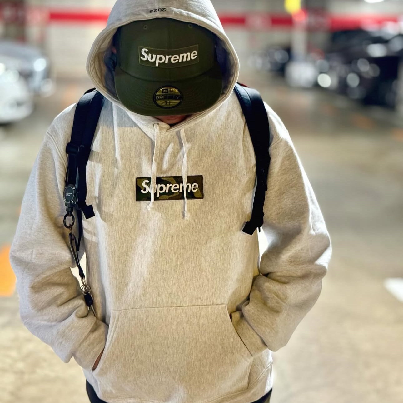 Supreme Box Logo Hooded Sweatshirt Ash Grey - 23FW 착용 스타일 - 2