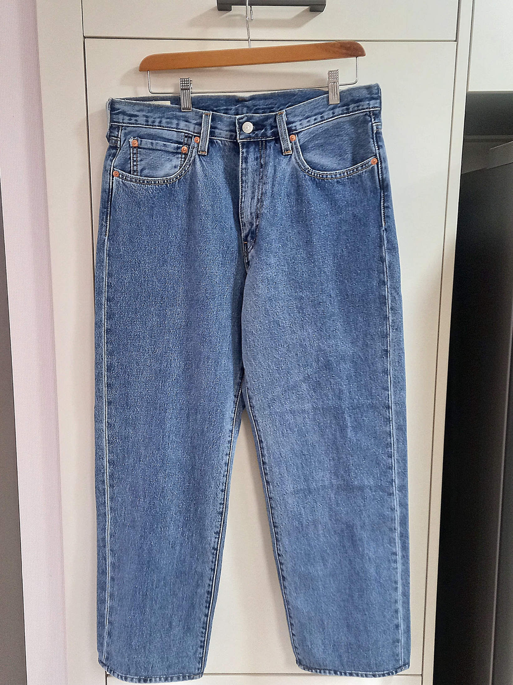 Levi's 568 Loose Straight Jeans Medium Indigo 착용 스타일 - 2