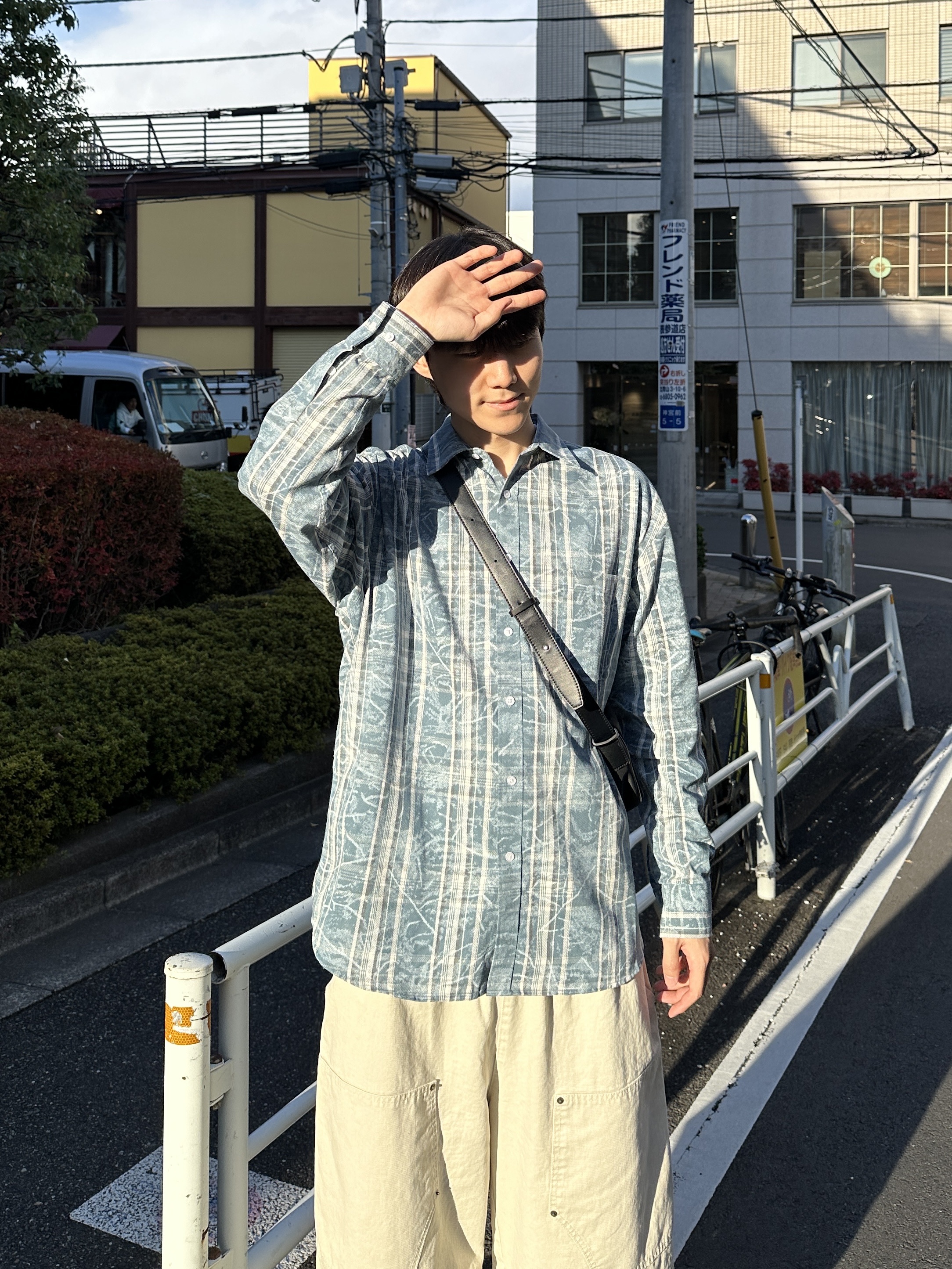 Matin Kim Mini Buckle Bag Black, Nike Air Force 1 '07 Low Triple Black 착용 스타일 - 1
