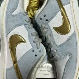 Nike x Sean Cliver SB Dunk Low Holiday Special 착용 스타일